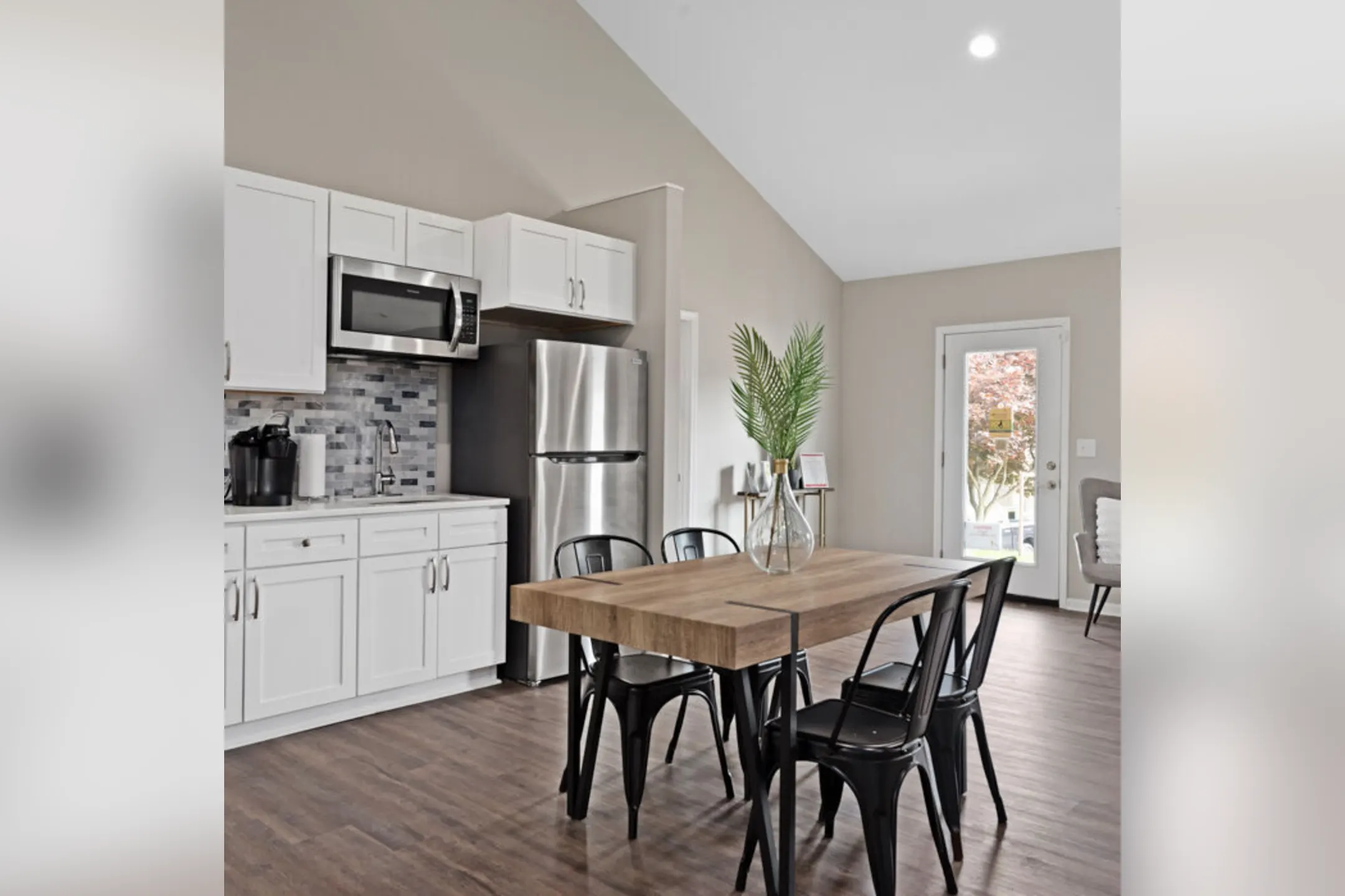 The Station on Pineview 74 Woodbine St Kernersville, NC Apartments