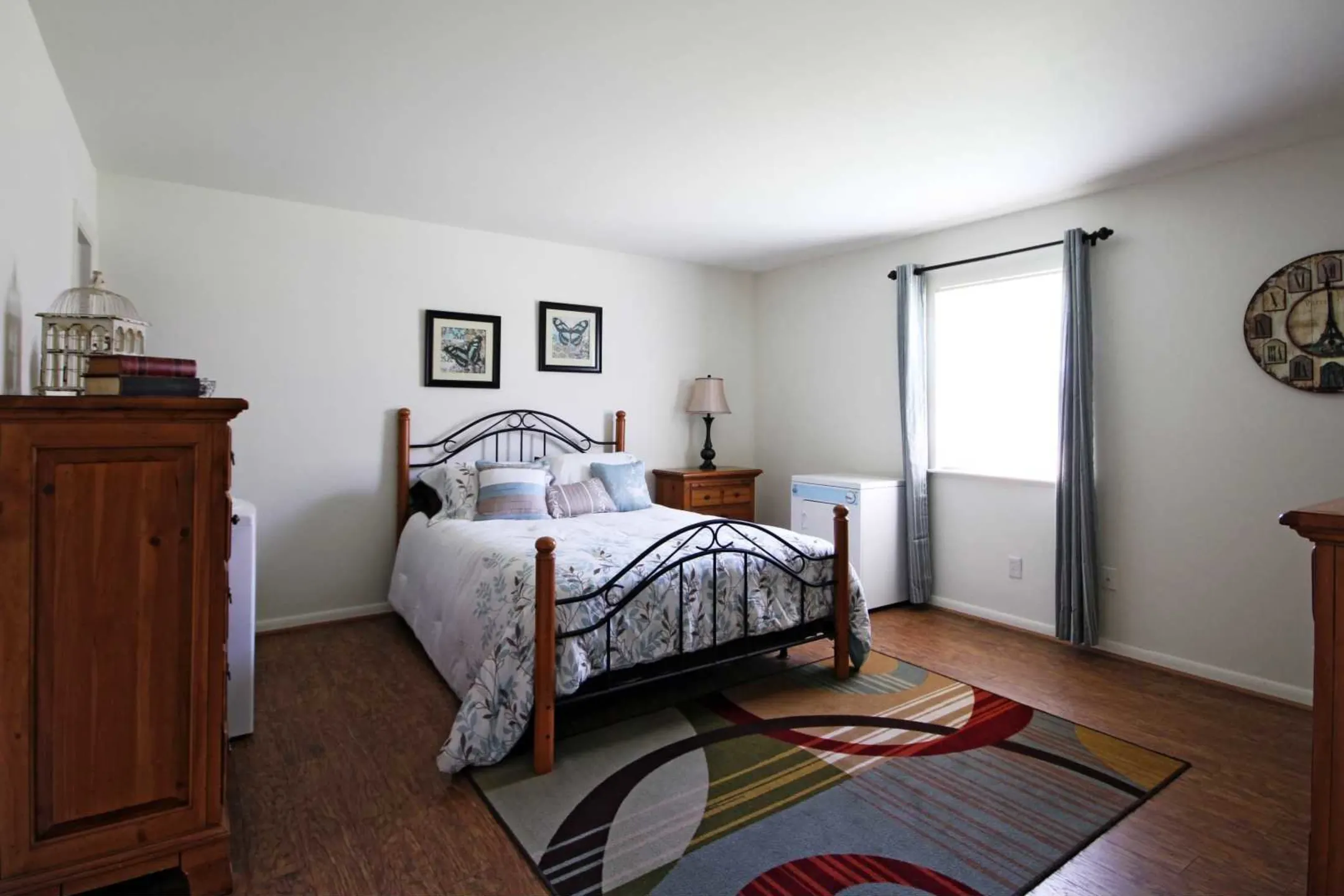 Bedroom - Newport Lake - Newport News, VA