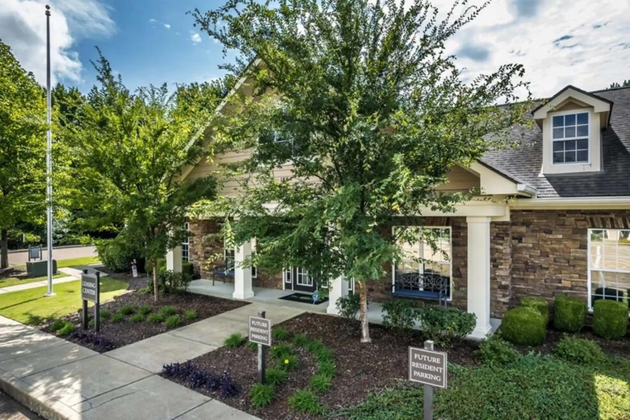 Woodlands at Capital Way Apartments Atoka, TN 38004