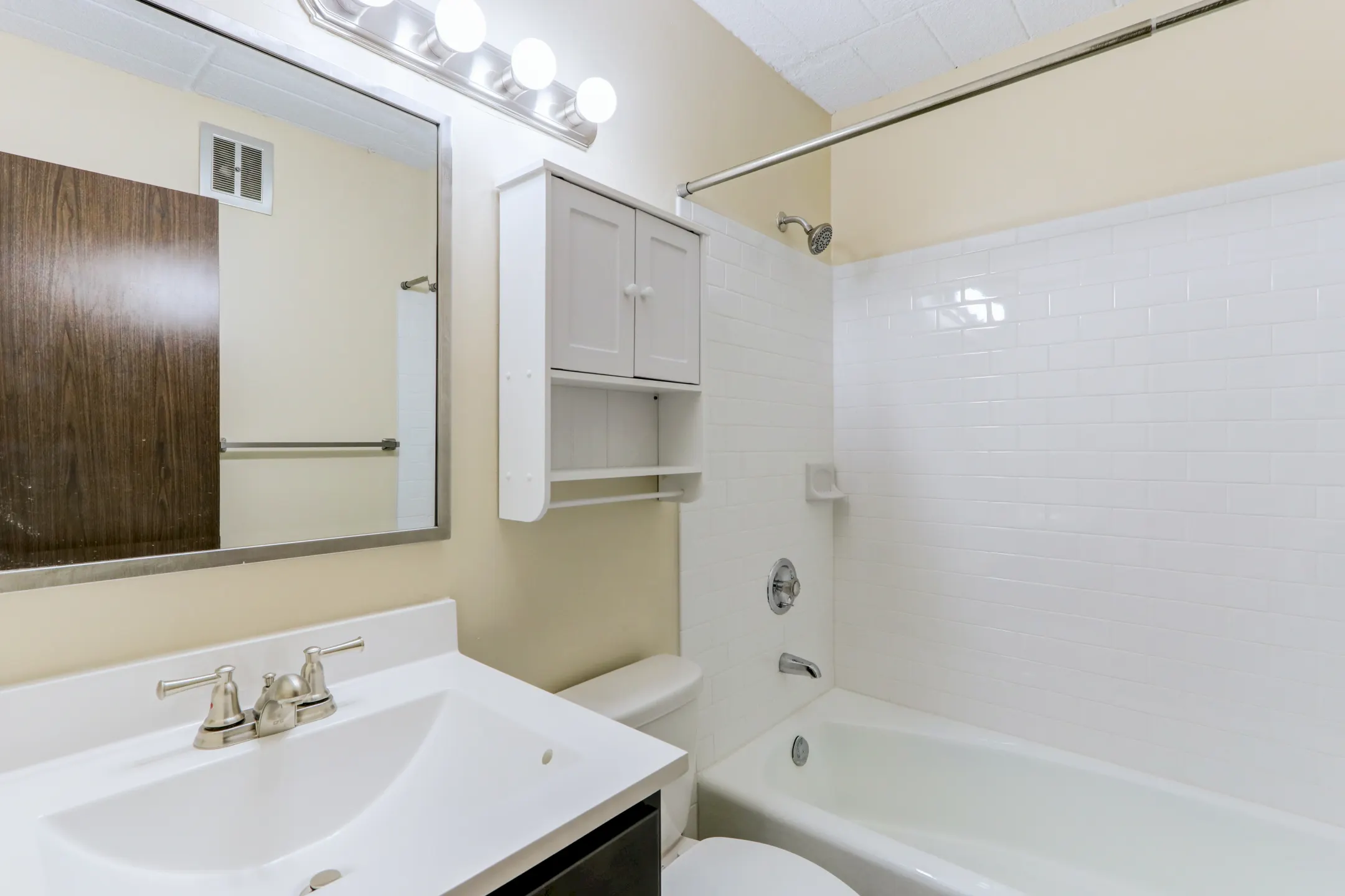 Bathroom - Bryn Mawr - Pittsburgh, PA