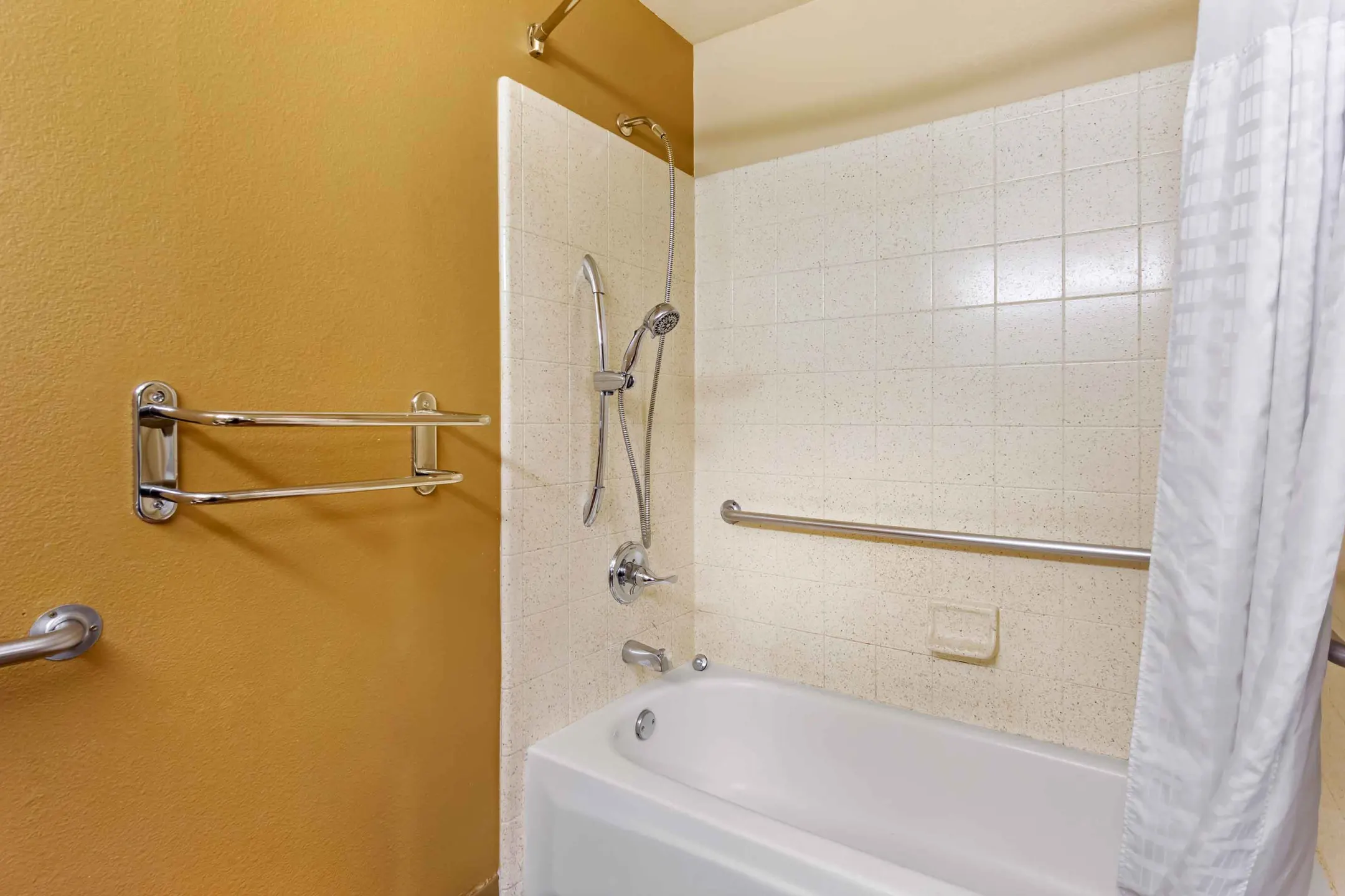 Furnished Studio - Seattle - Southcenter - 15635 West Valley Hwy ...