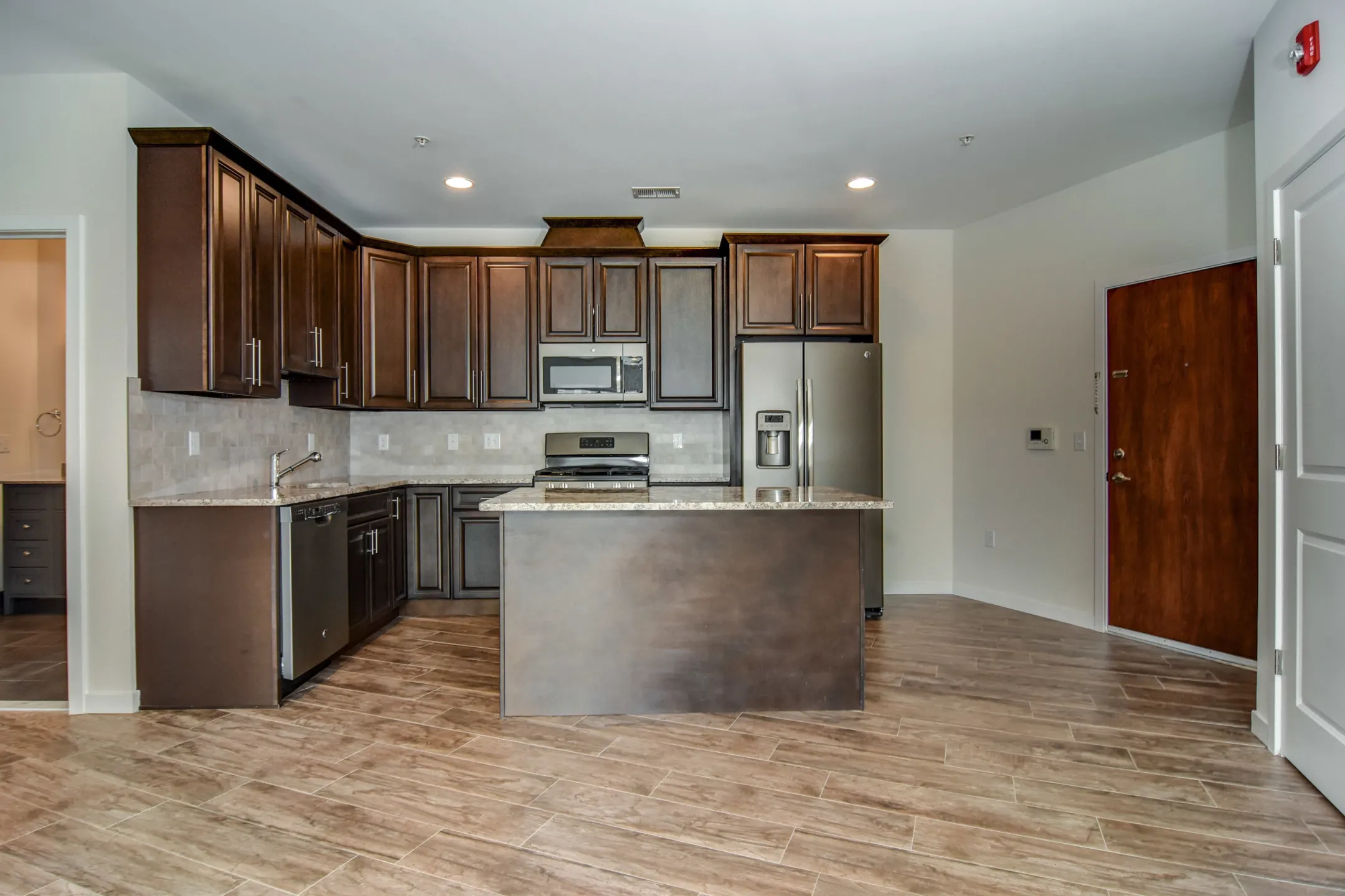 Elizabeth Square Luxury Apartments 737 N Broad St Elizabeth, NJ