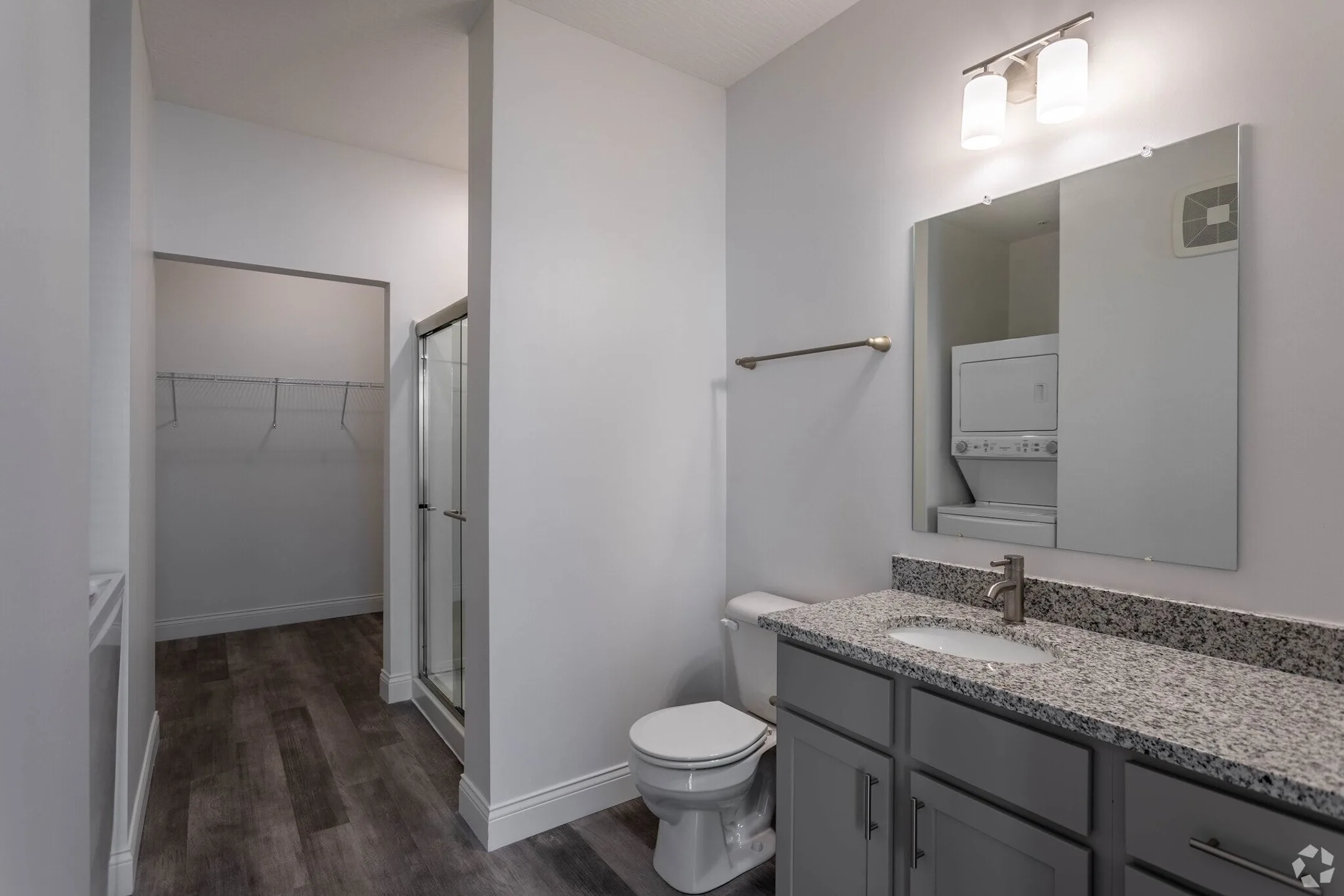 Bathroom - Makley Place - Columbus, OH