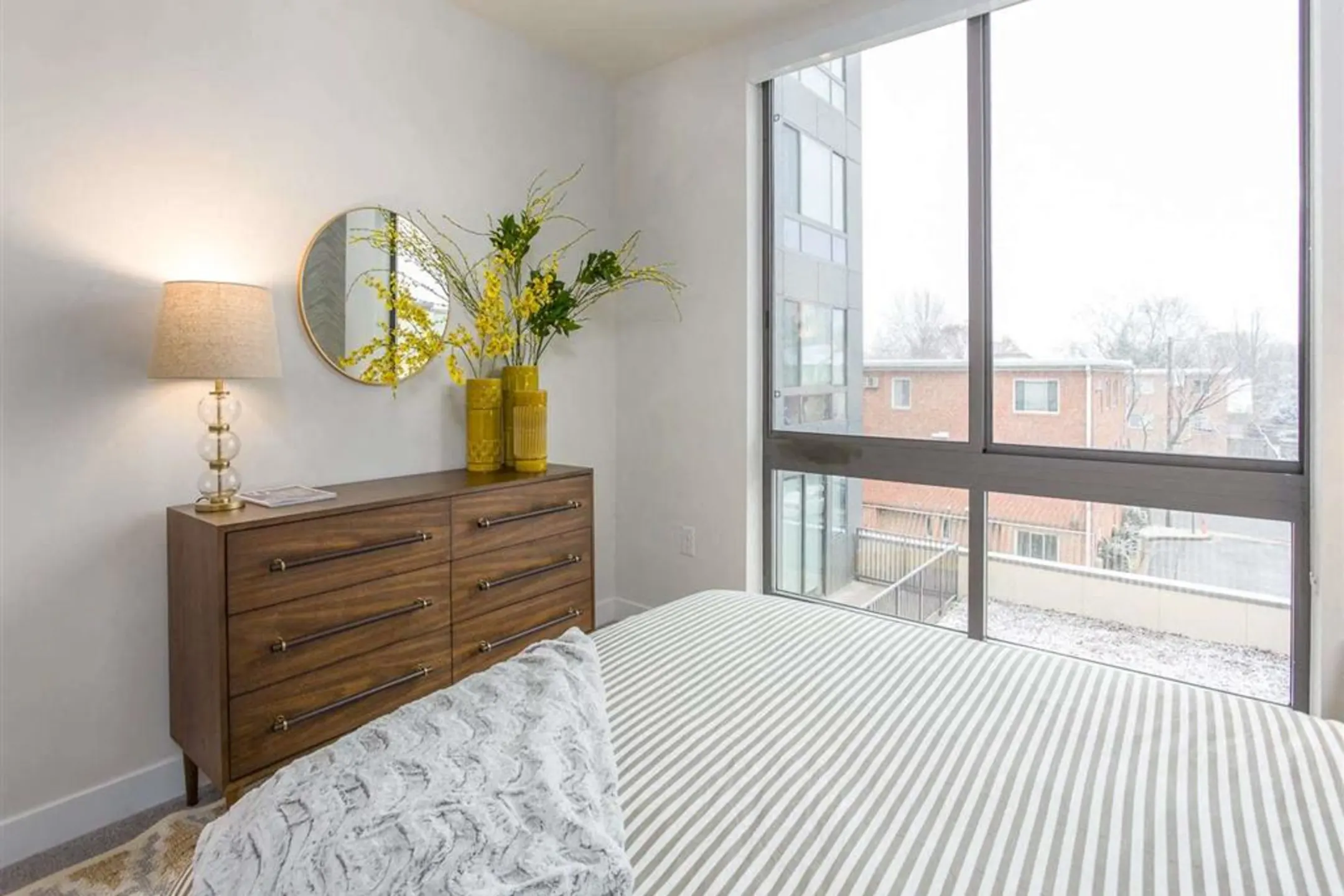 Ten at Clarendon 3110 10th Street N Arlington, VA Apartments for