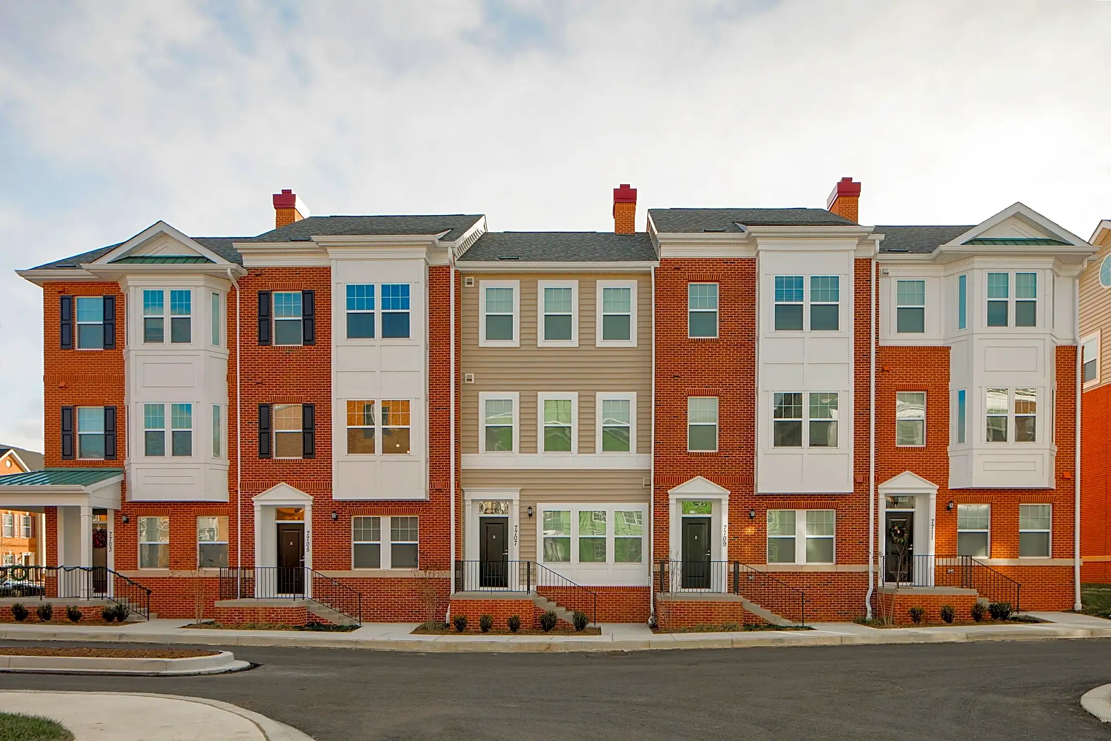 Brompton House 7691 Mandrake Ct Elkridge, MD Apartments for Rent