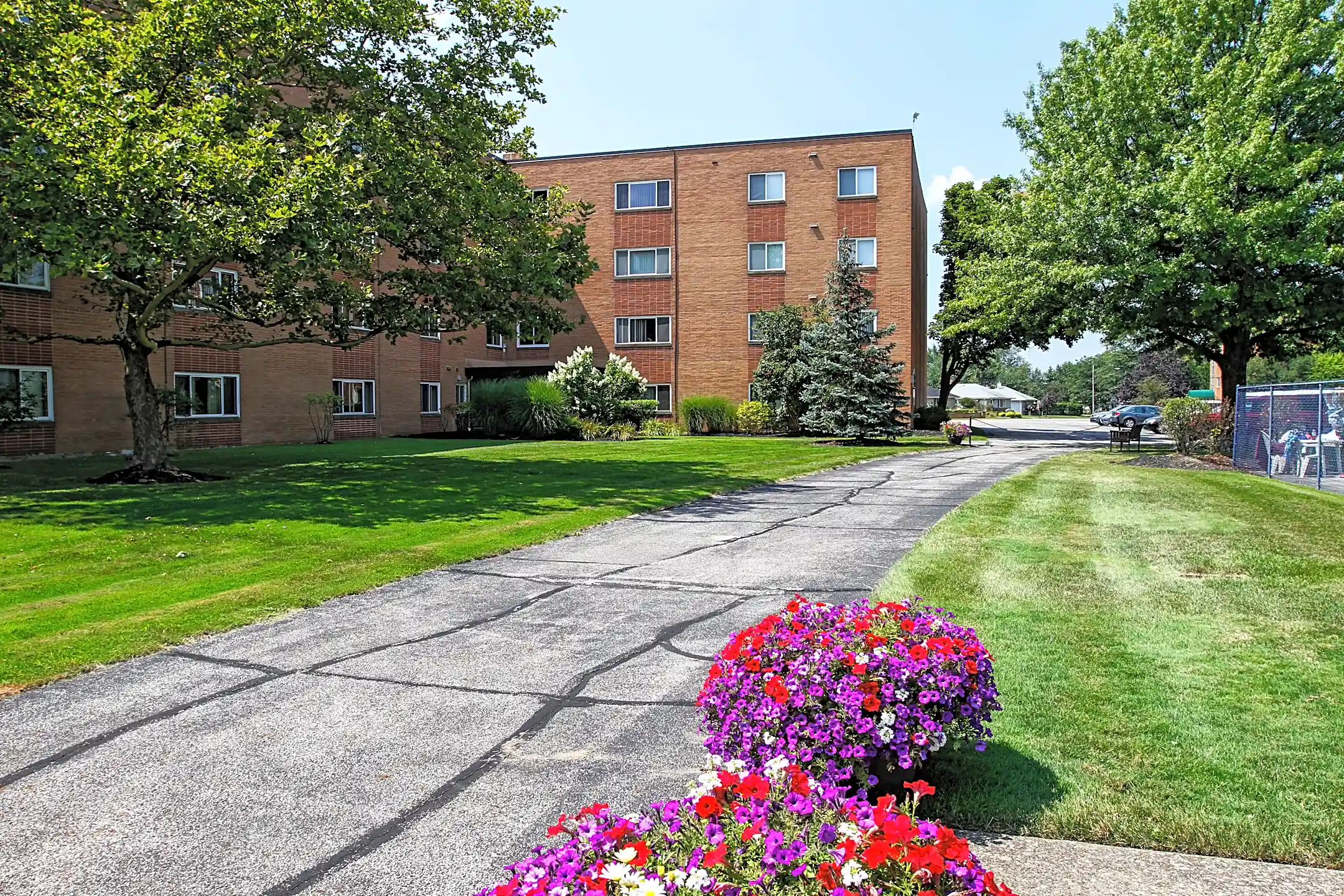 Mayland Towers Apartments 1585 Mallard Dr Cleveland, OH Apartments