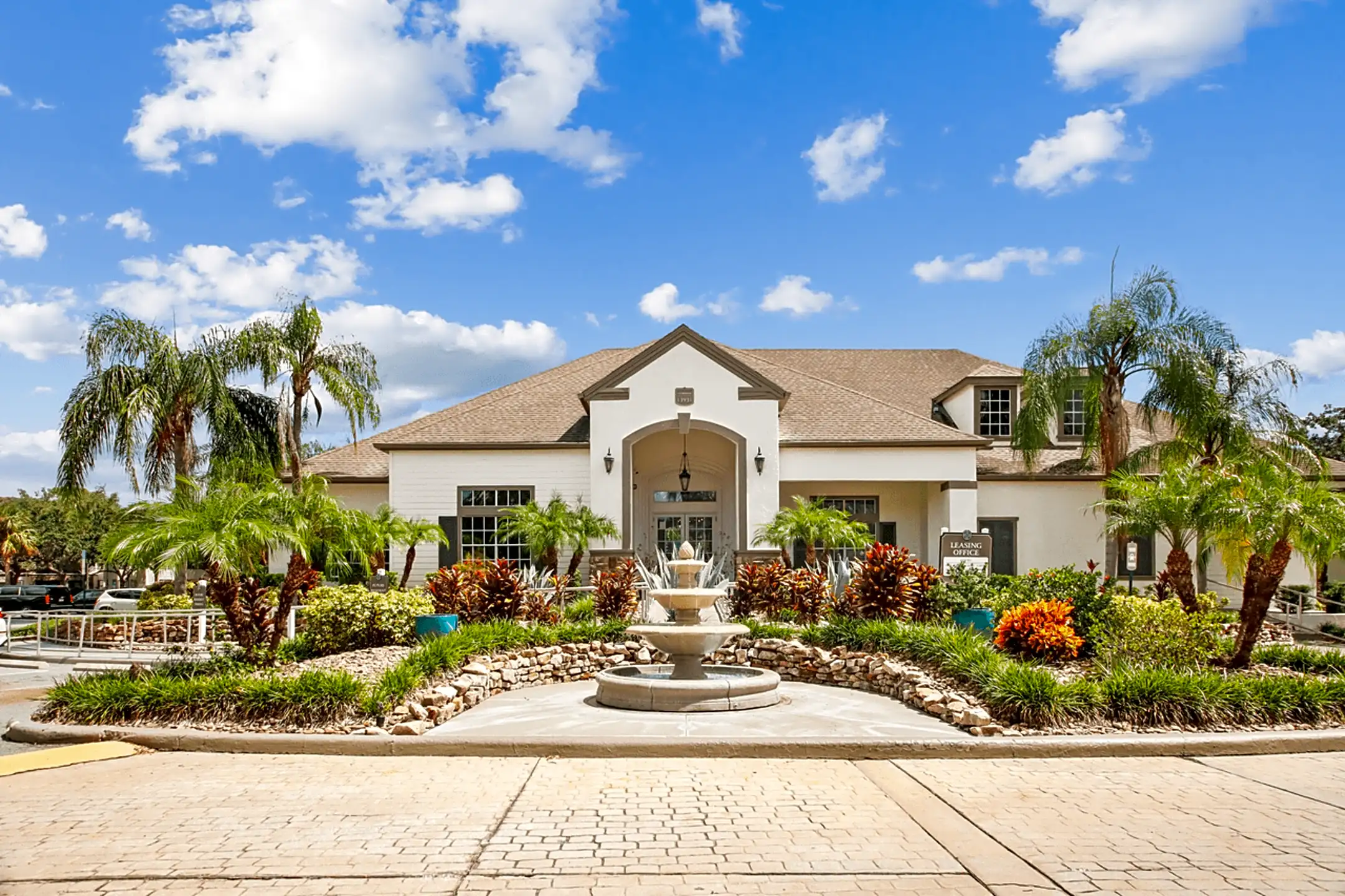 Osprey Links at Hunters Creek Apartments 13931 Osprey Links Rd