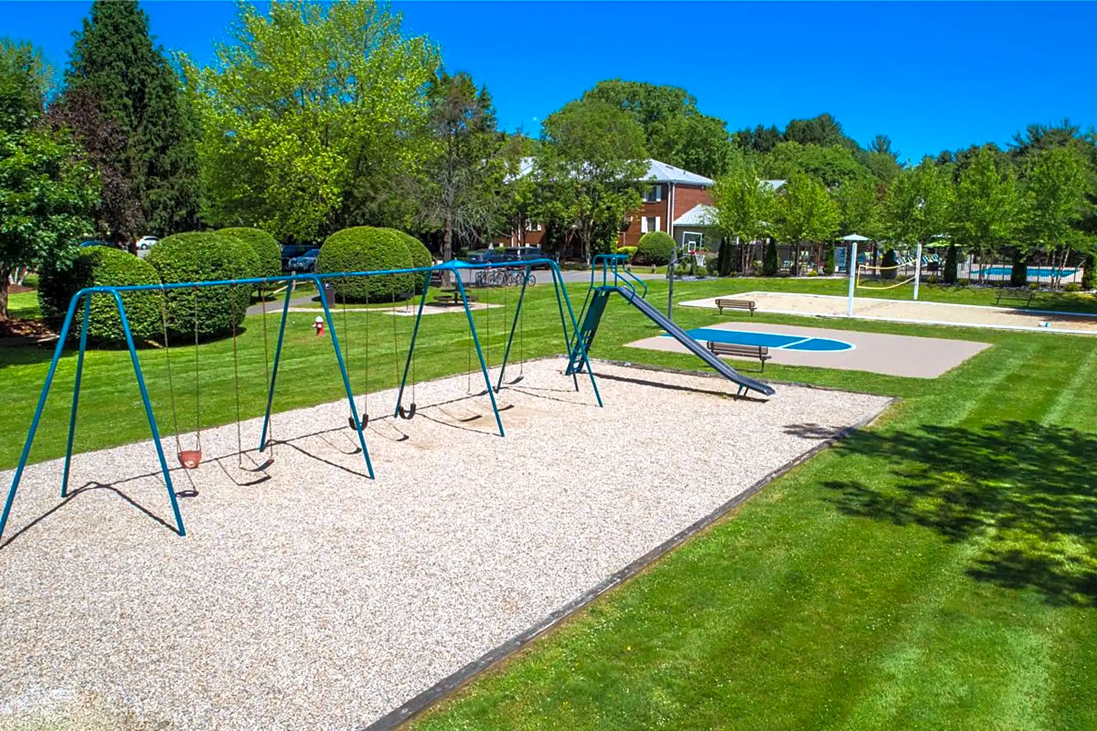 Sugarloaf Estates 28 River Rd Sunderland, MA Apartments for Rent