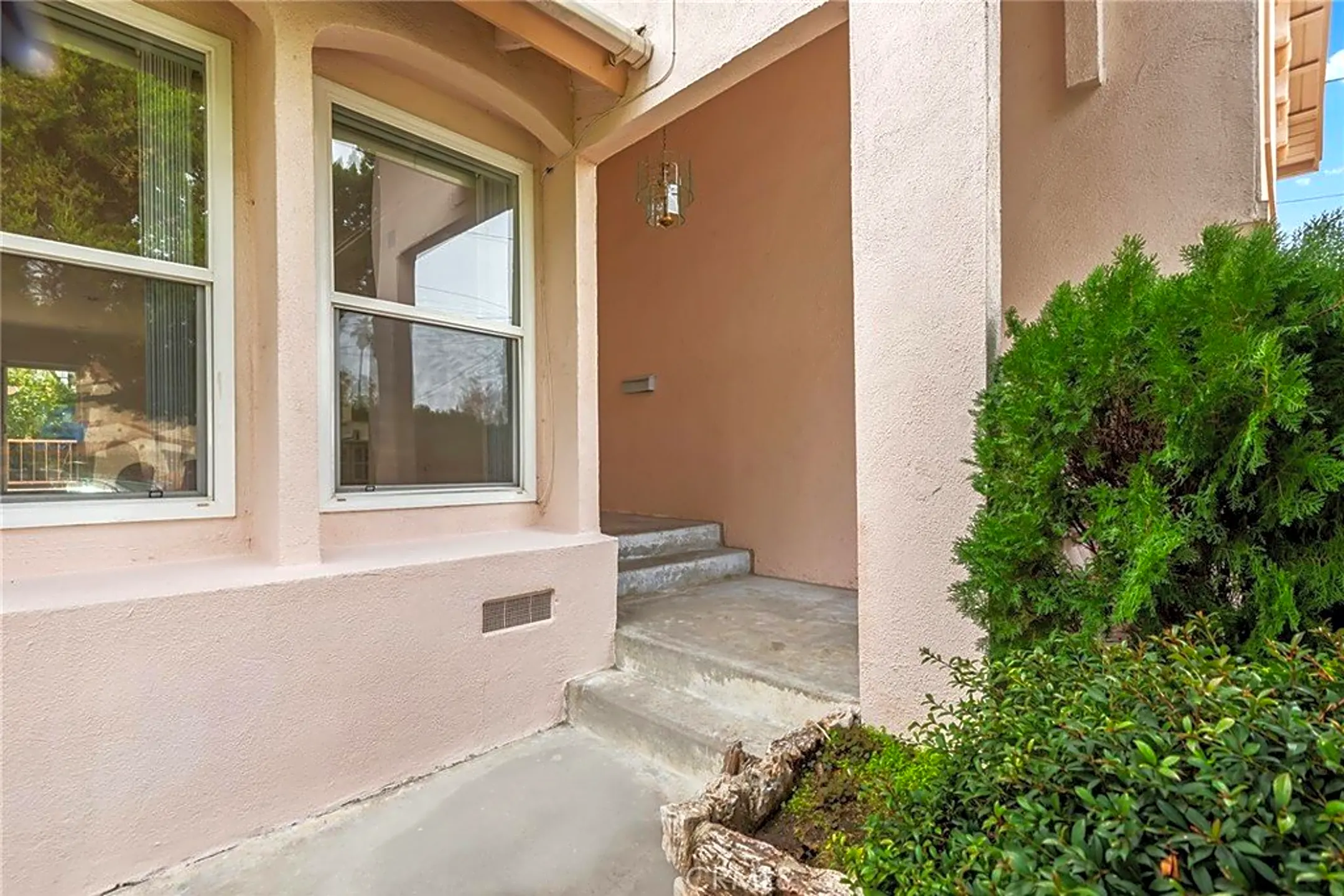 20228 Gifford St Los Angeles, CA Houses for Rent Rent.