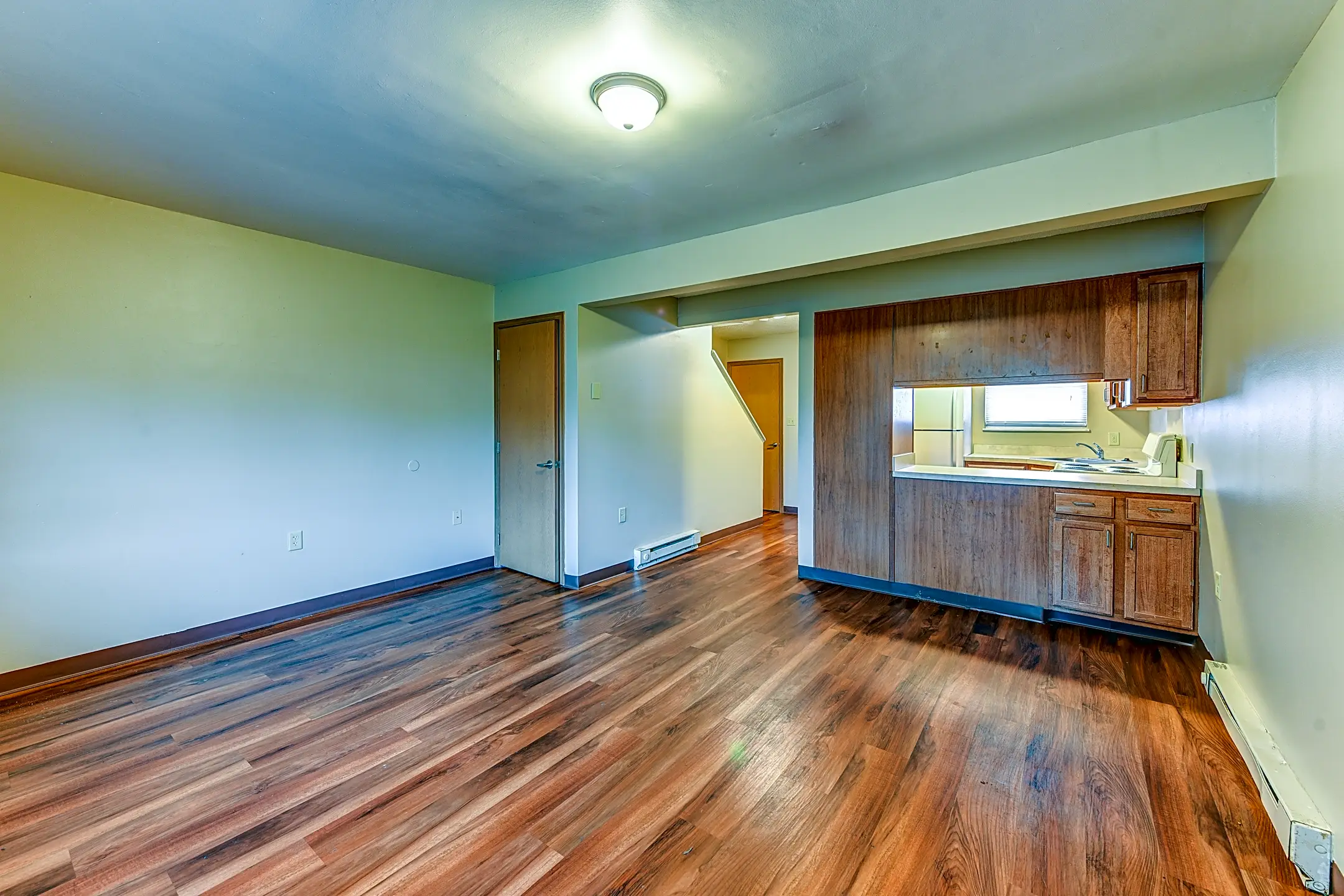 Pleasantville Commons Apartments 3610 Richland Rd NE Pleasantville, OH Apartments for Rent