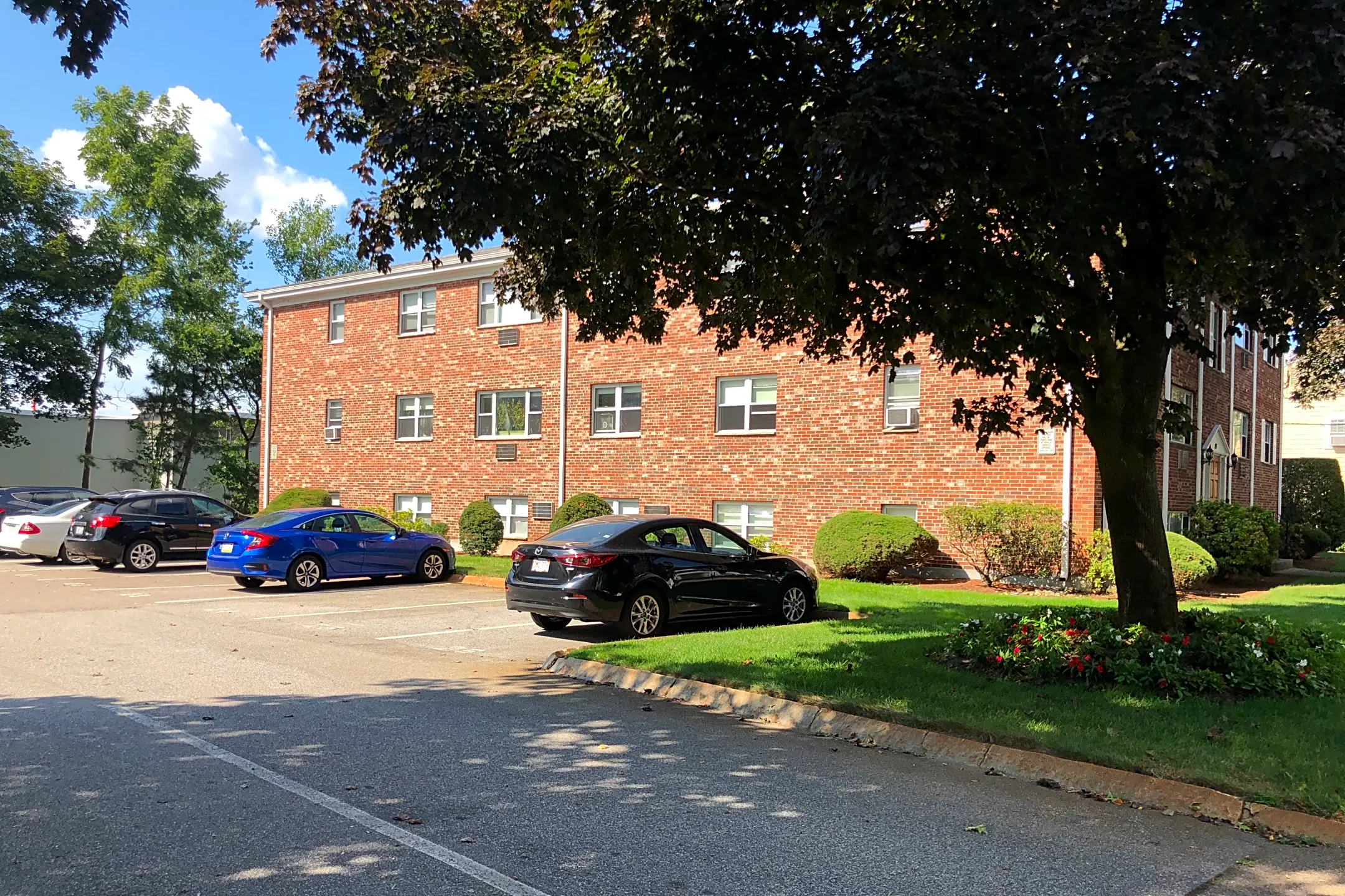 Apartments In Auburndale Ma