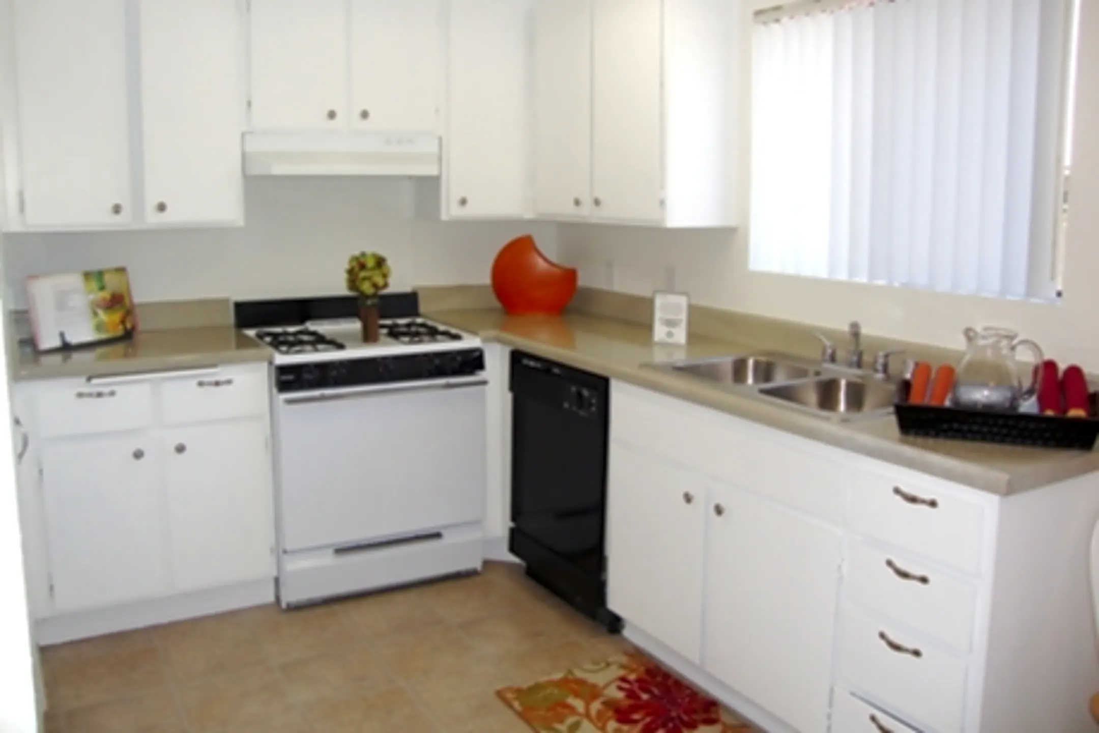 Portola Redlands 1250 N University St Redlands, CA Apartments for Rent Rent.