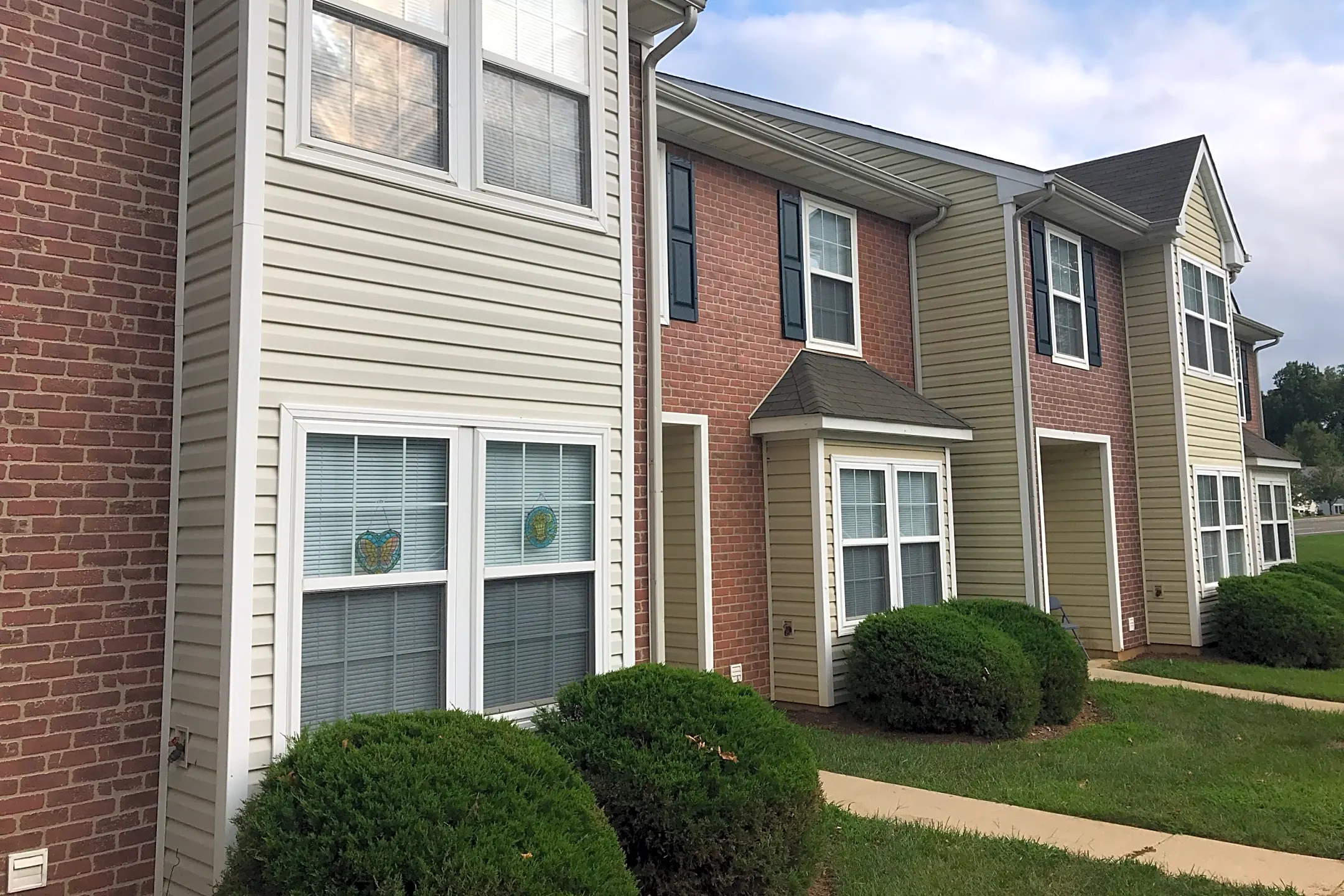 England Run Townhomes - 2 Sondra Ln | Fredericksburg, VA Apartments for ...