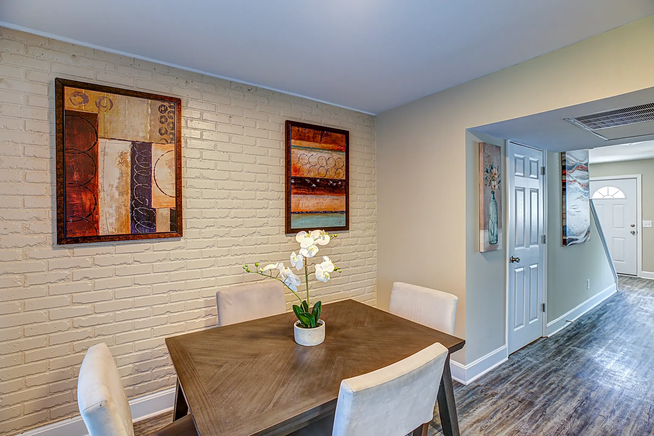 Saratoga Place 3401 Queensway Dr Erlanger, KY Apartments for Rent