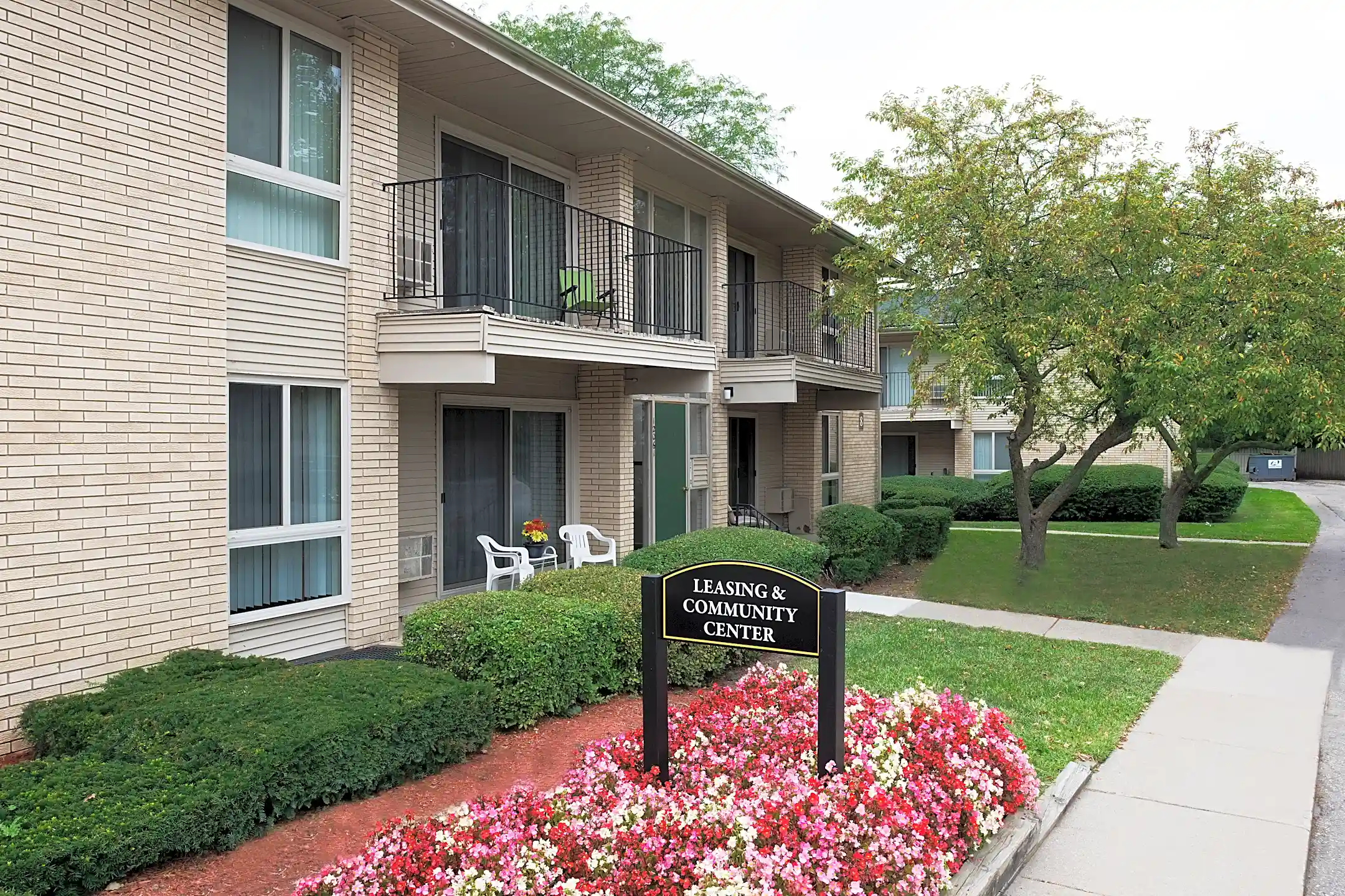 Sunset Plaza Apartments Grand Blanc, MI 48439