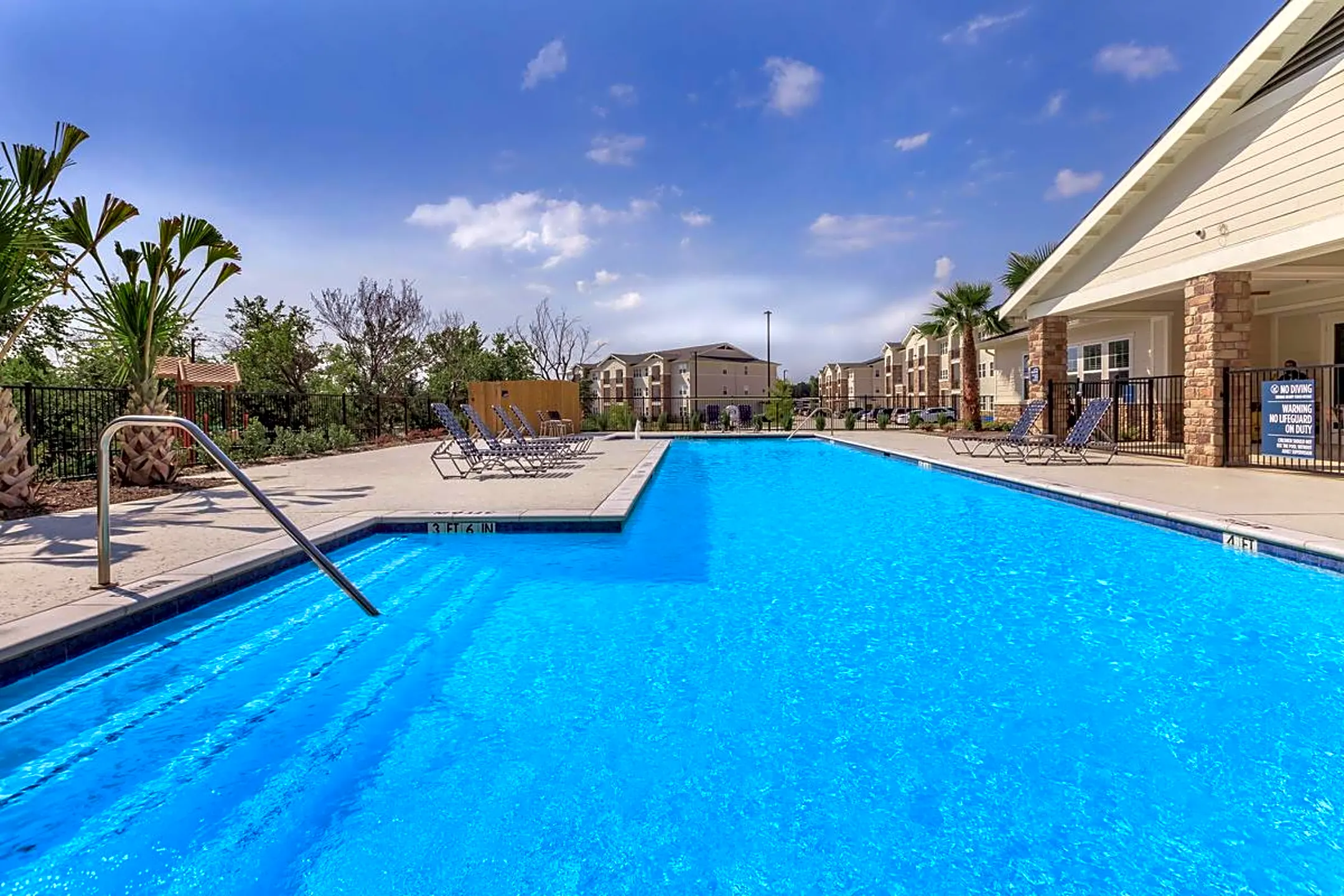 Parkdale Villas Apartments Denison, TX 75020