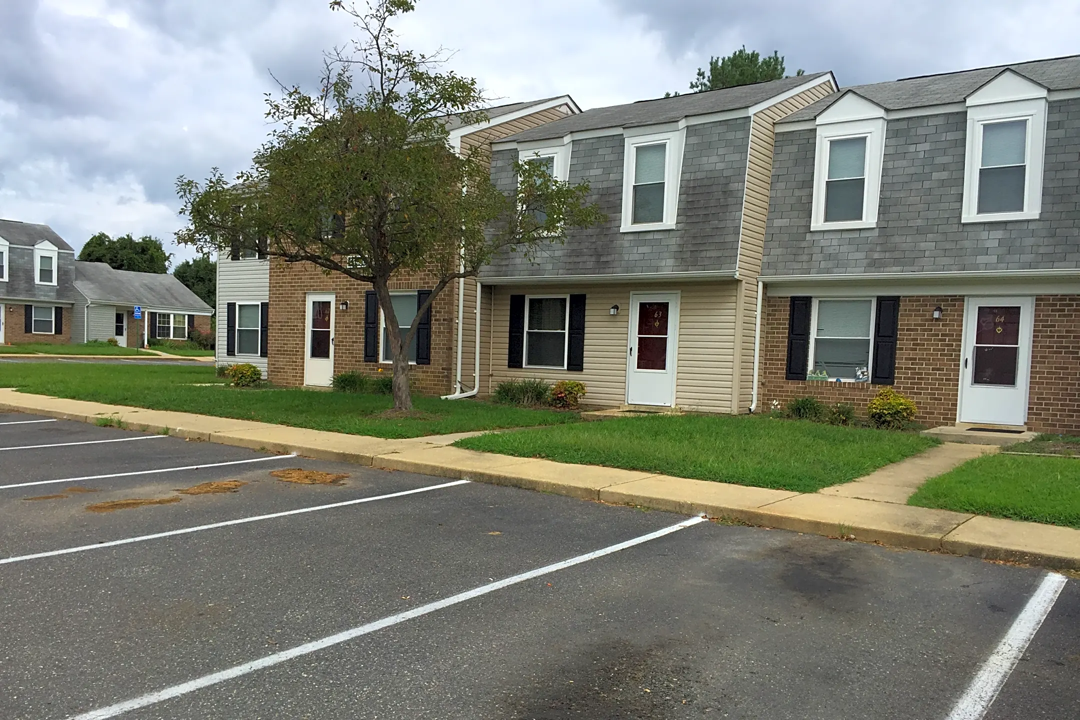 Leonardtown Apartments