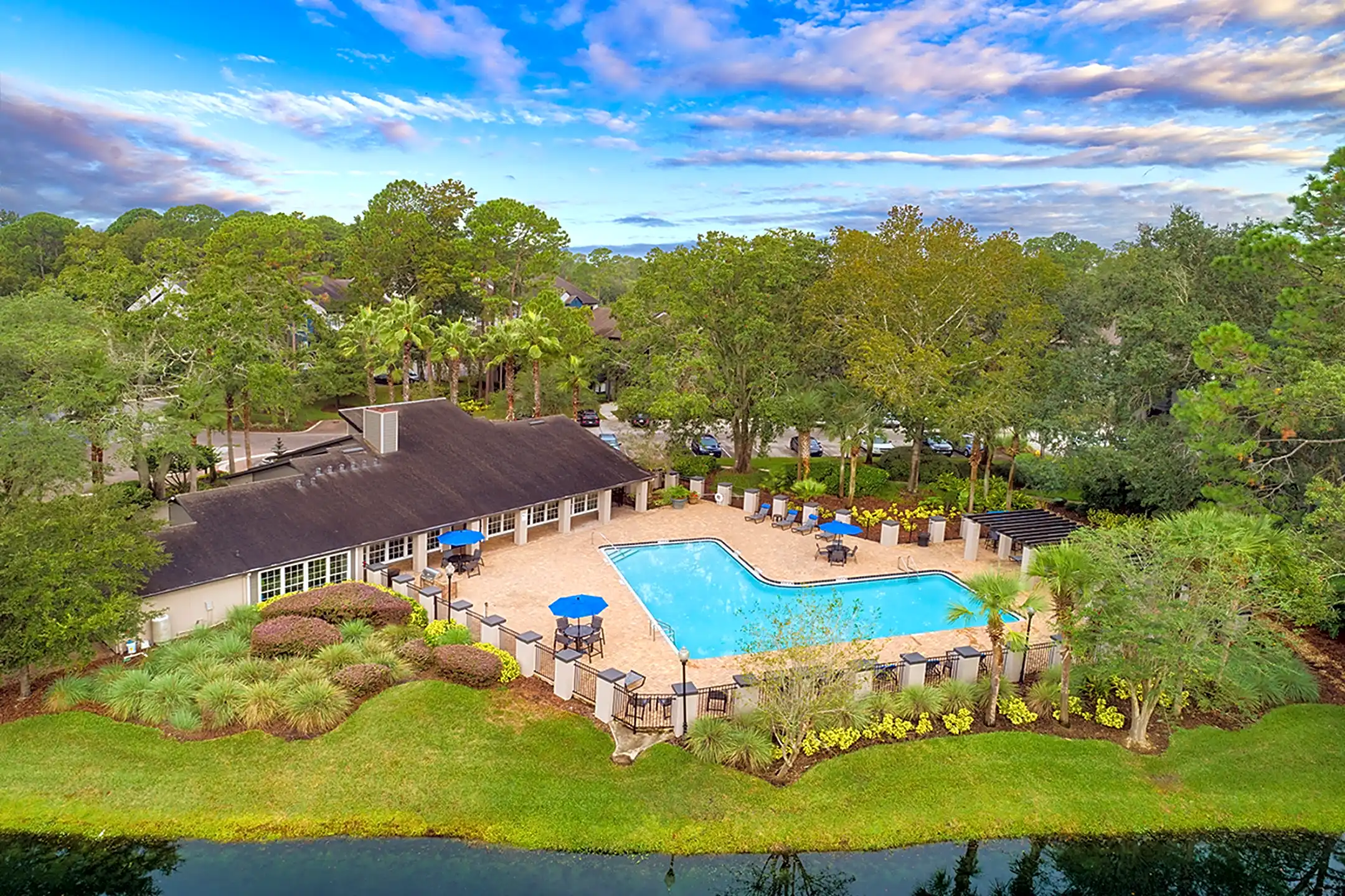 MAA Mandarin Lakes 11001 Old Saint Augustine Rd Jacksonville, FL