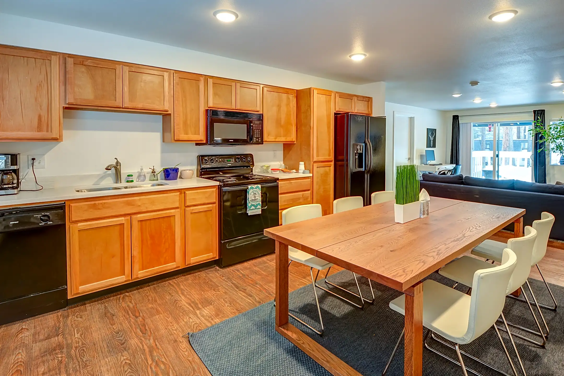 The Grove 8719 N Hill N Dale St Spokane, WA Apartments for Rent Rent.