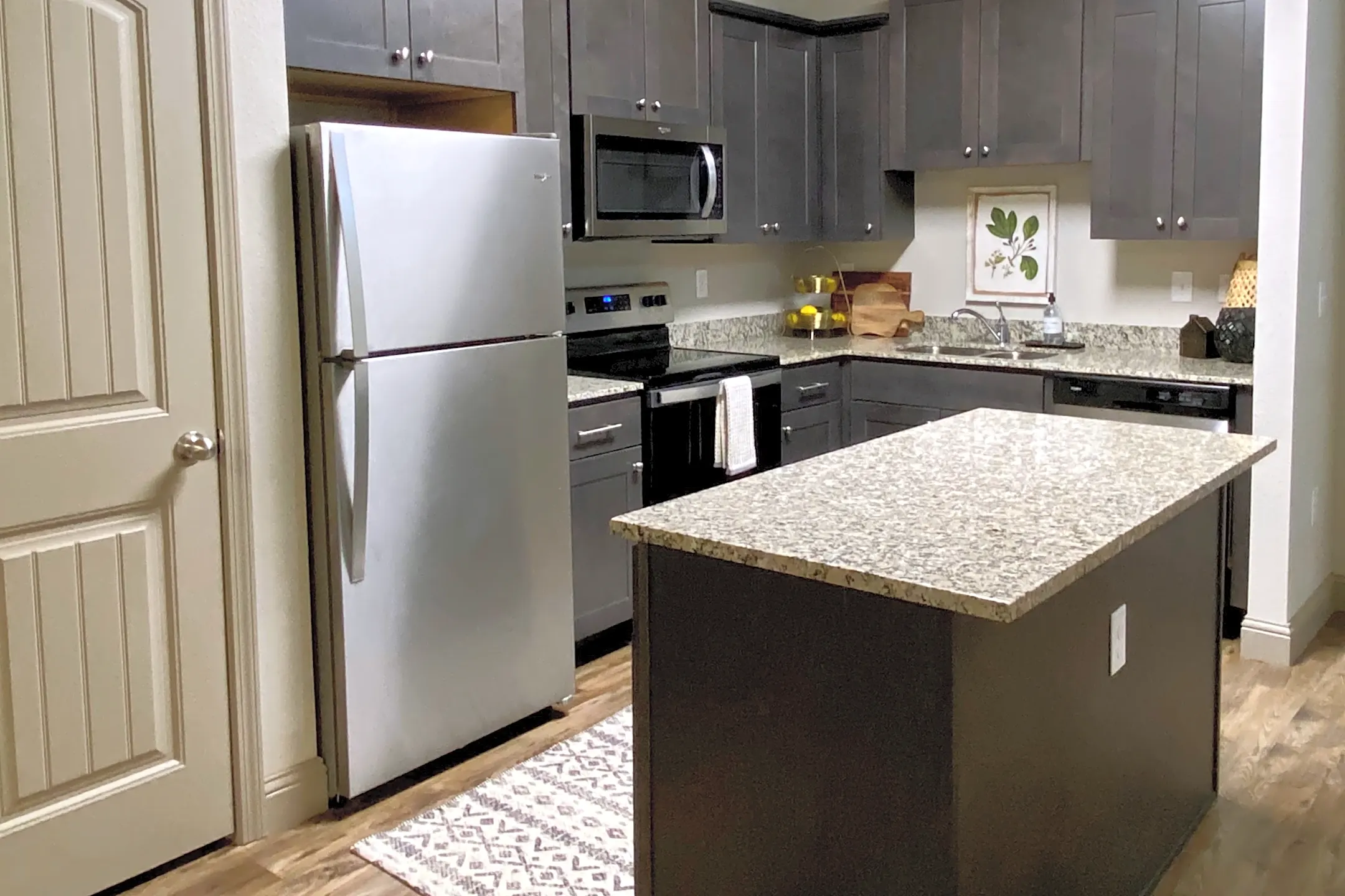 Lone Oak Apartments 1801 Fort Worth Hwy Weatherford, TX Apartments