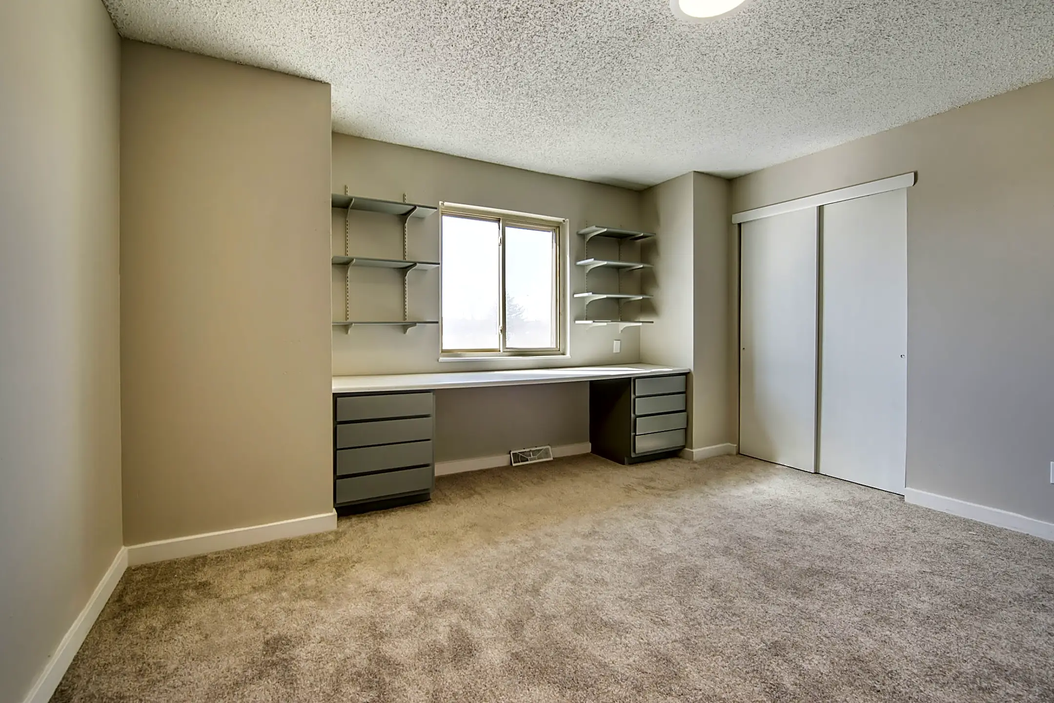 Overlook Townhomes 1905 28th Street 1905B Greeley, CO Apartments