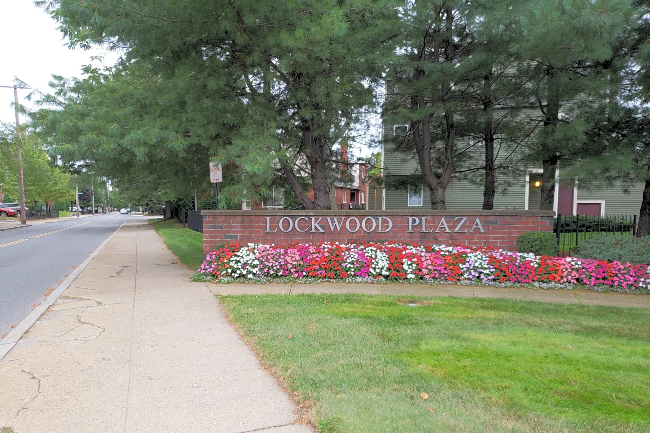 Lockwood Plaza - 50 Prairie Ave | Providence, RI Apartments for Rent ...