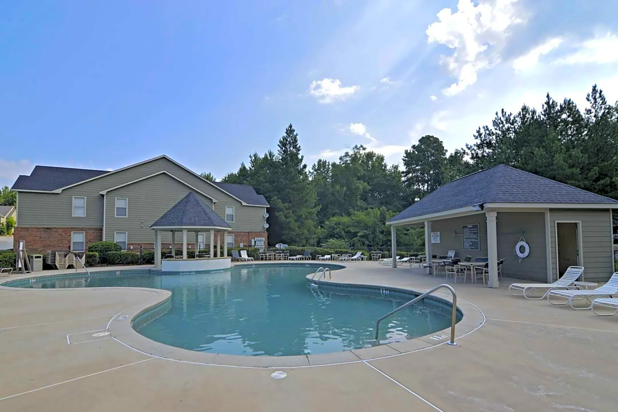 Summer Tree Apartment Homes Phenix City, AL 36867