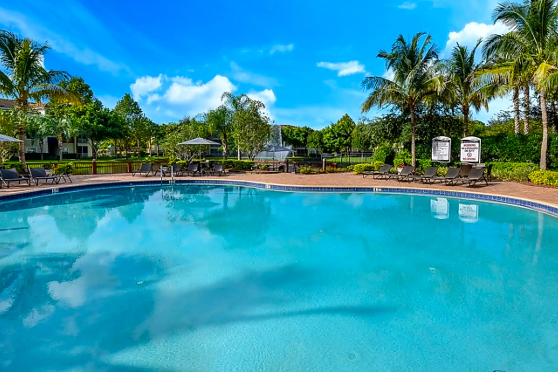 yacht club at heritage harbour bradenton fl