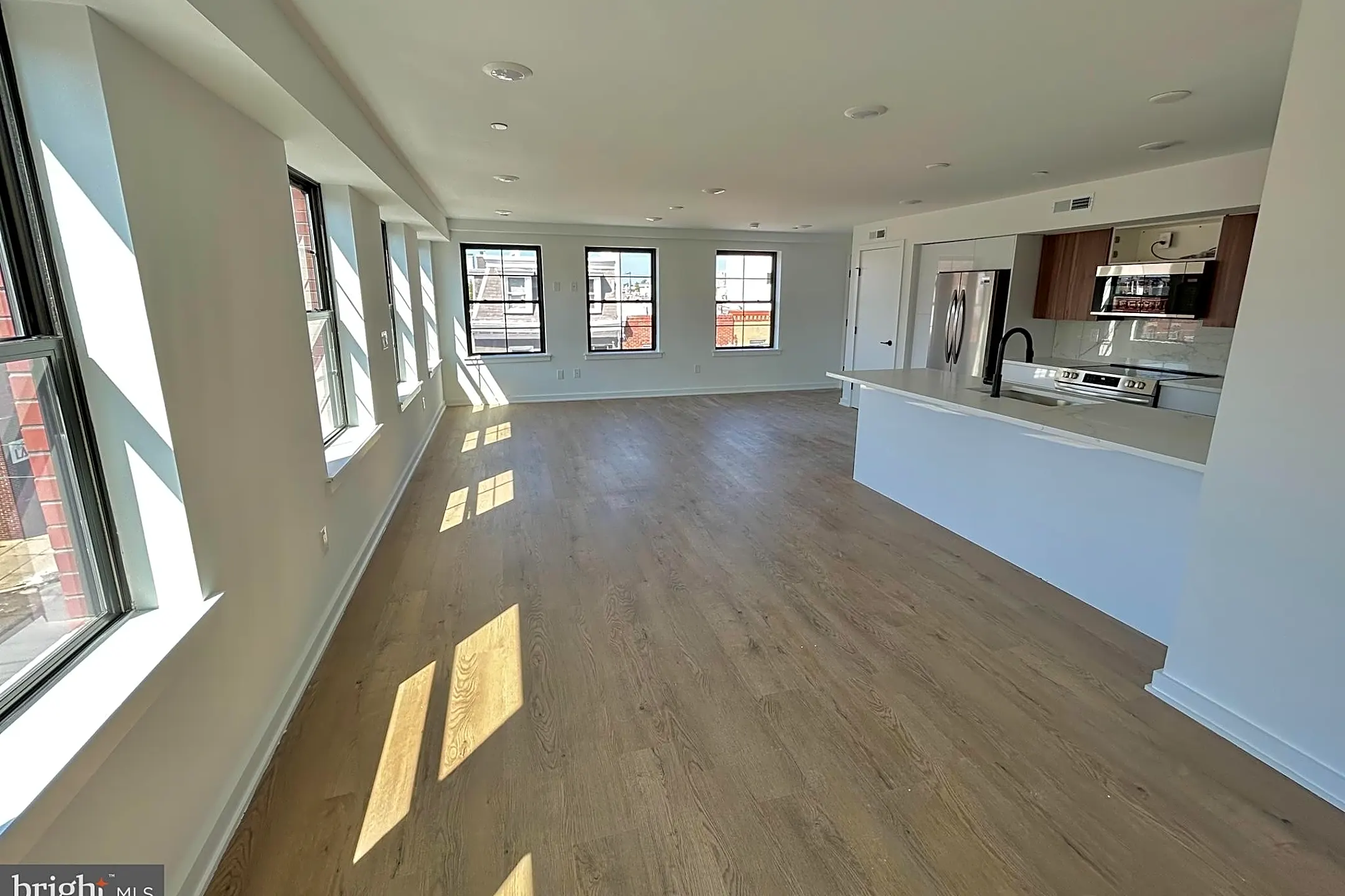 642 Moore St #201 - Philadelphia, PA