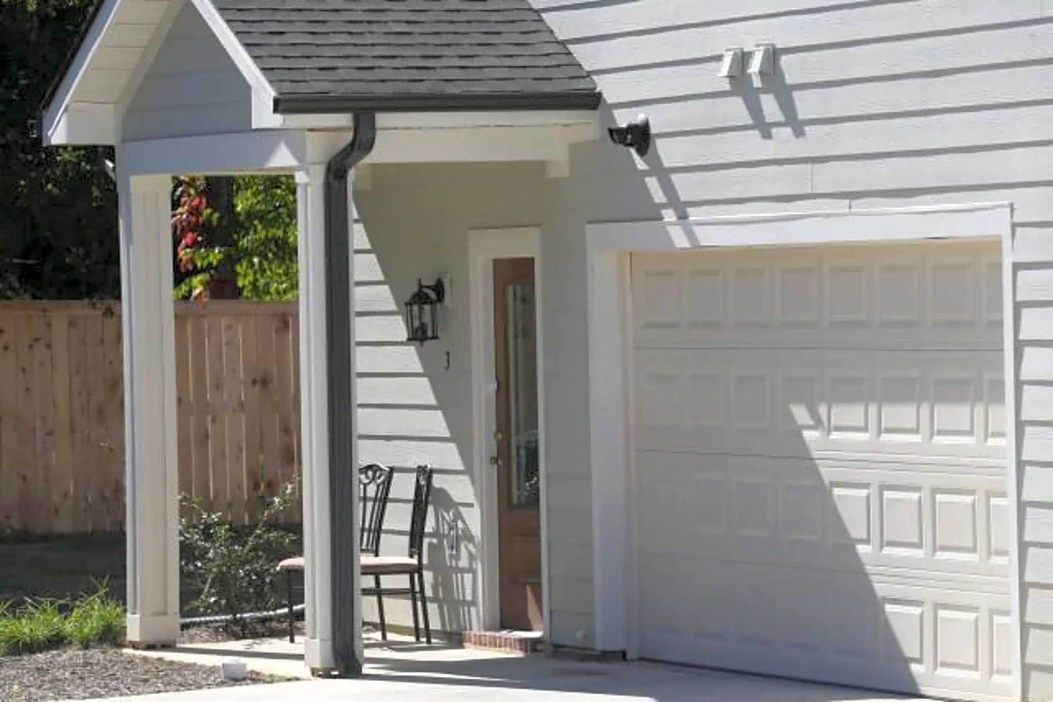 Church Court Apartments 1100 Church Ct Holly Springs, MS Townhomes