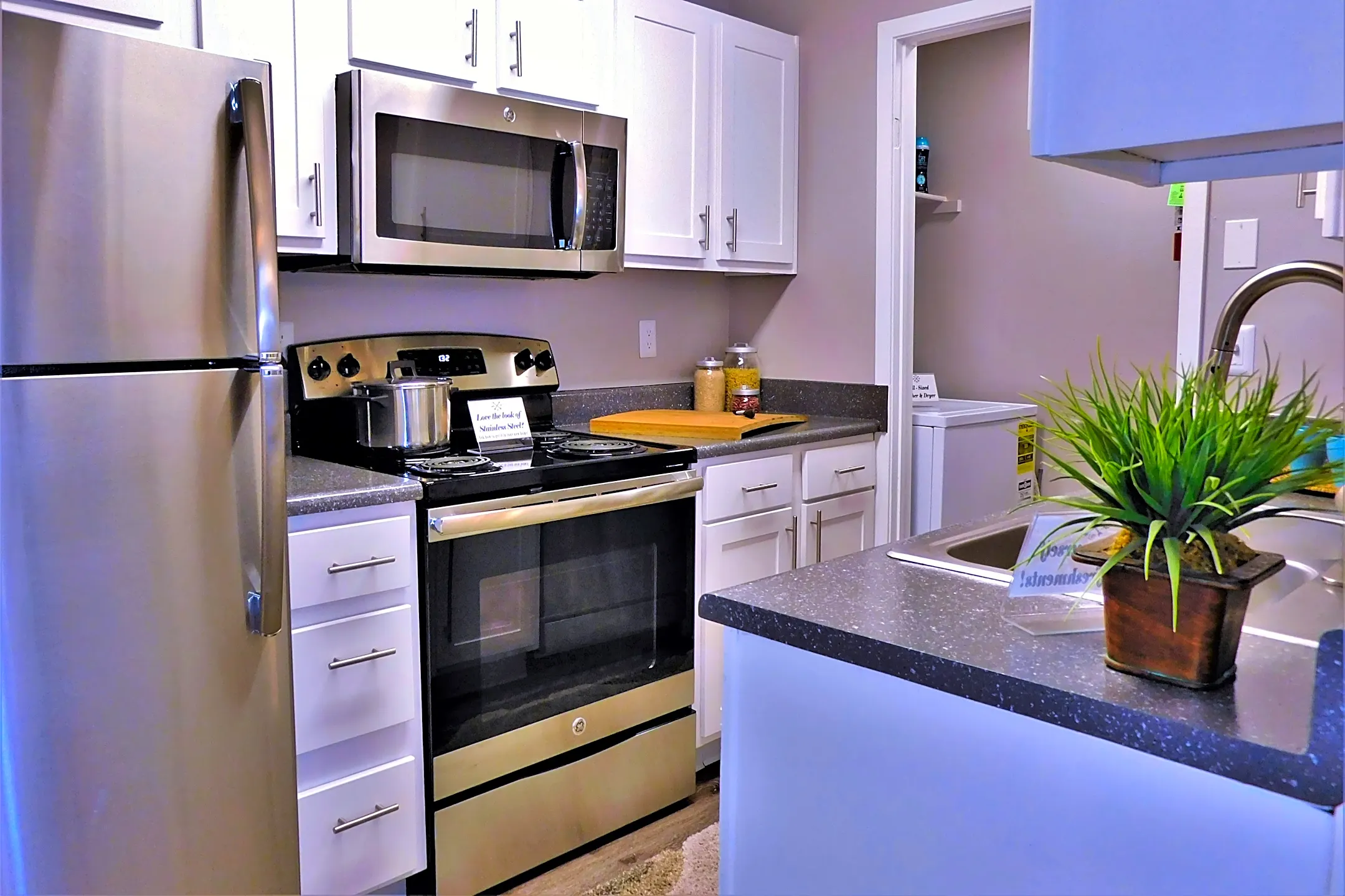 Cheyenne Crossing Apartments Colorado Springs, CO 80906