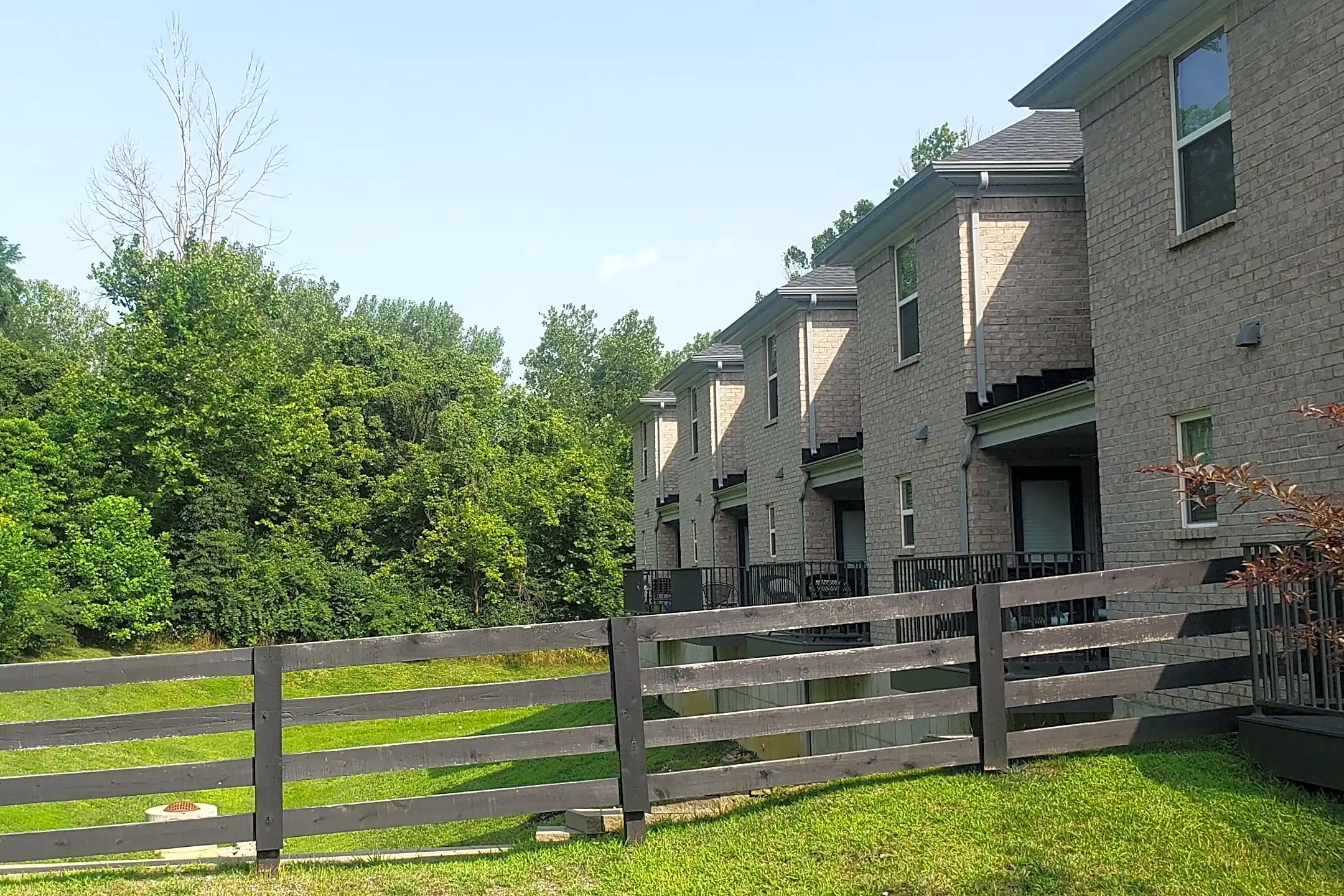 Kennedy Place Townhomes 5500 Nixon Circle Louisville, KY Townhomes for Rent Rent.