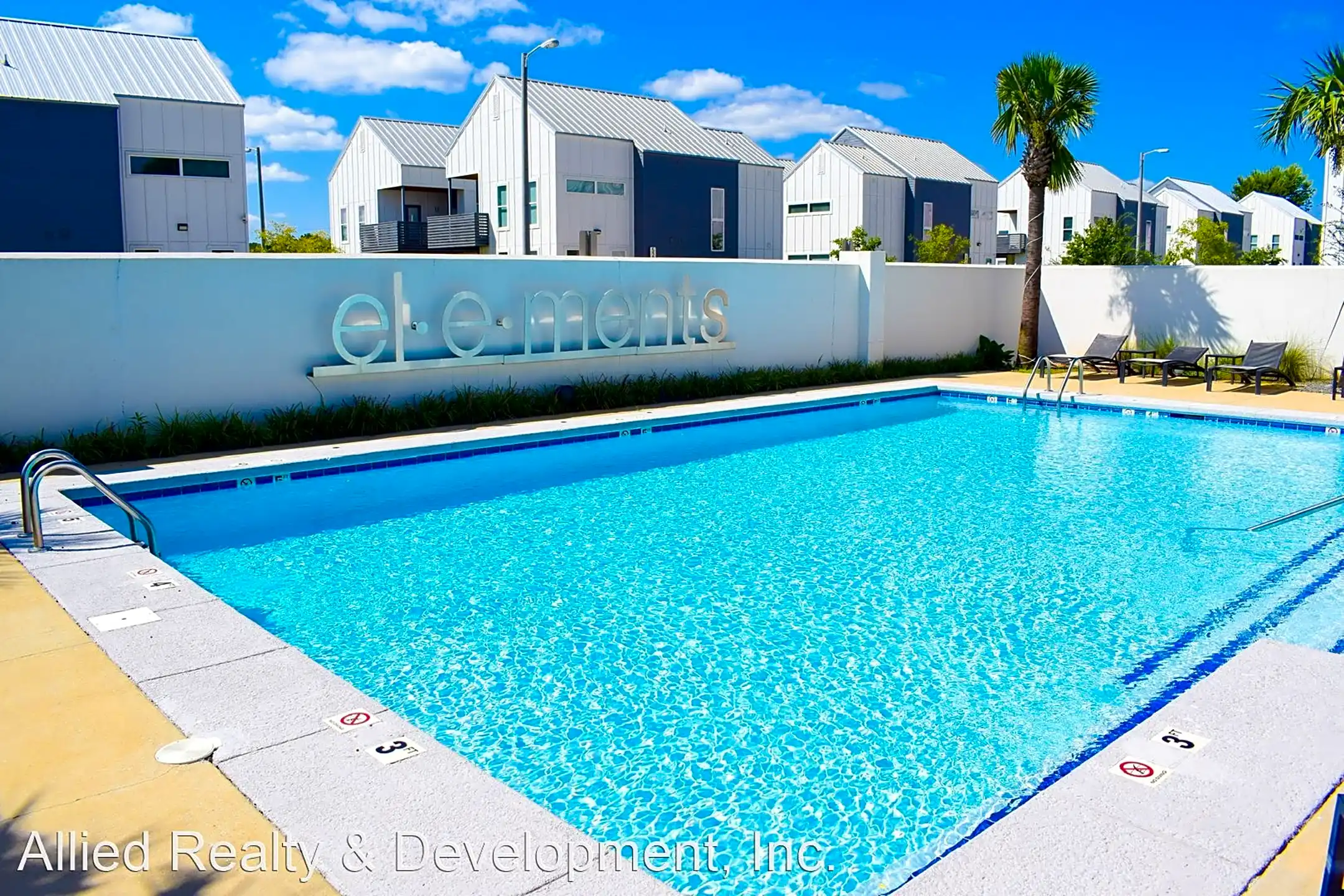 Pool - 936 21st Avenue East - Tuscaloosa, AL