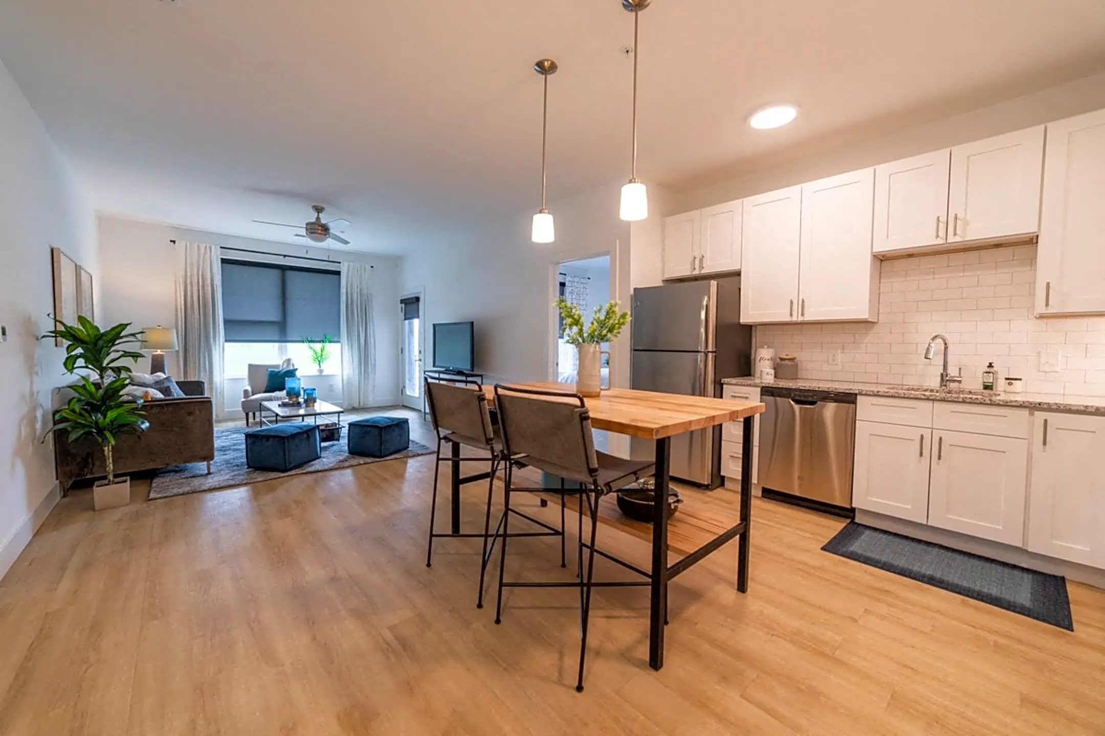 Kitchen - The Approach at Summit Park - Blue Ash, OH