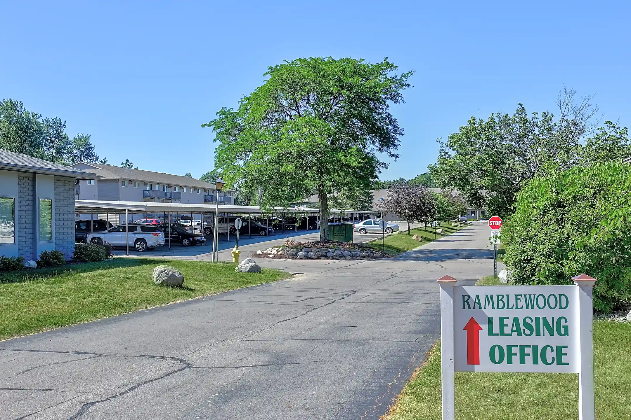 Ramblewood Apartments Lansing, MI 48917