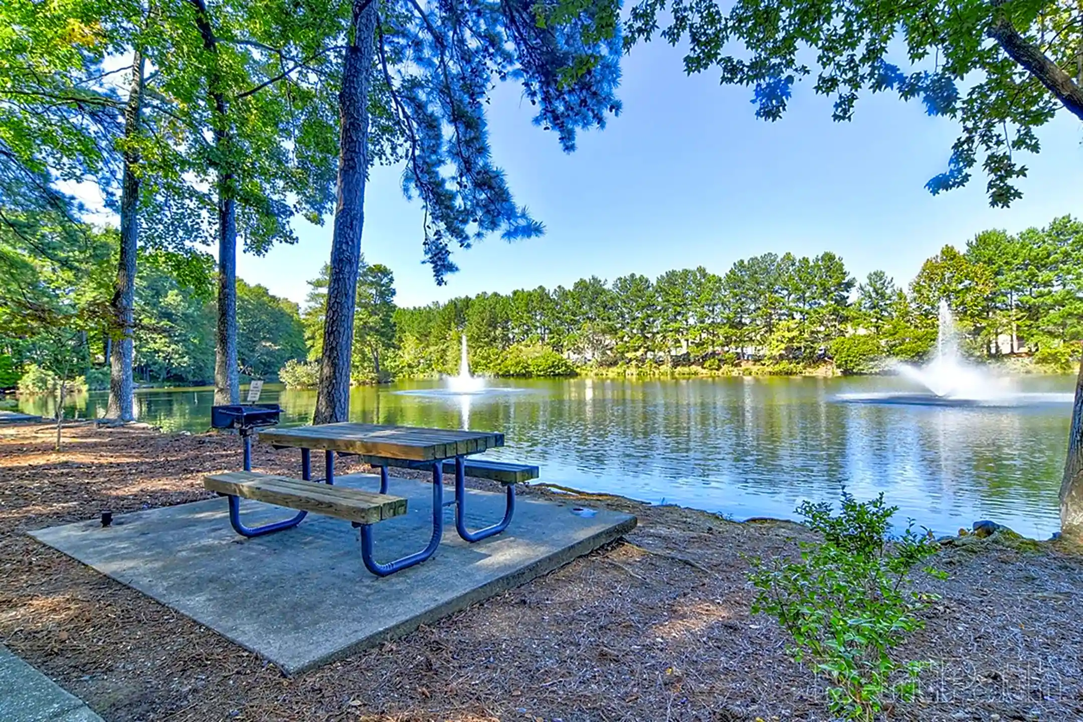 Lakeview Apartment Homes Stone Mountain, GA 30083