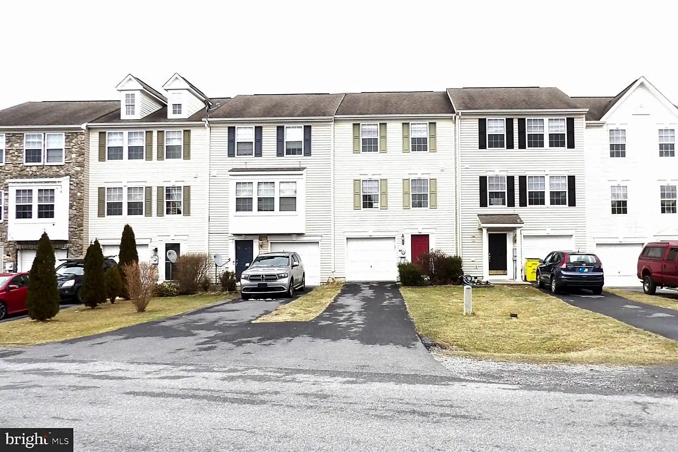 192 Rumbling Rock Rd Hedgesville, WV Townhomes for Rent Rent.