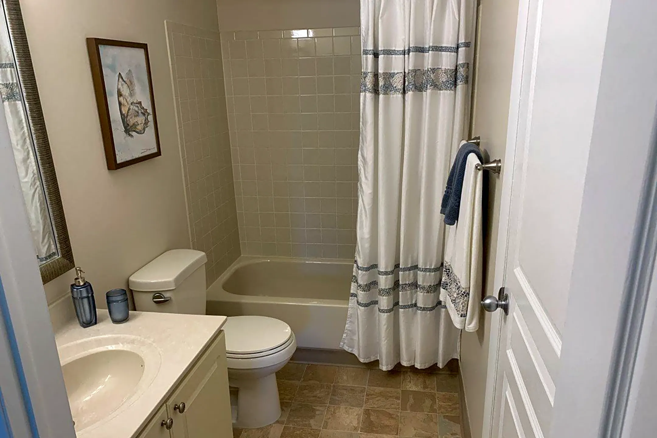 Bathroom - 19200 W Harbour Village Dr - Northville, MI