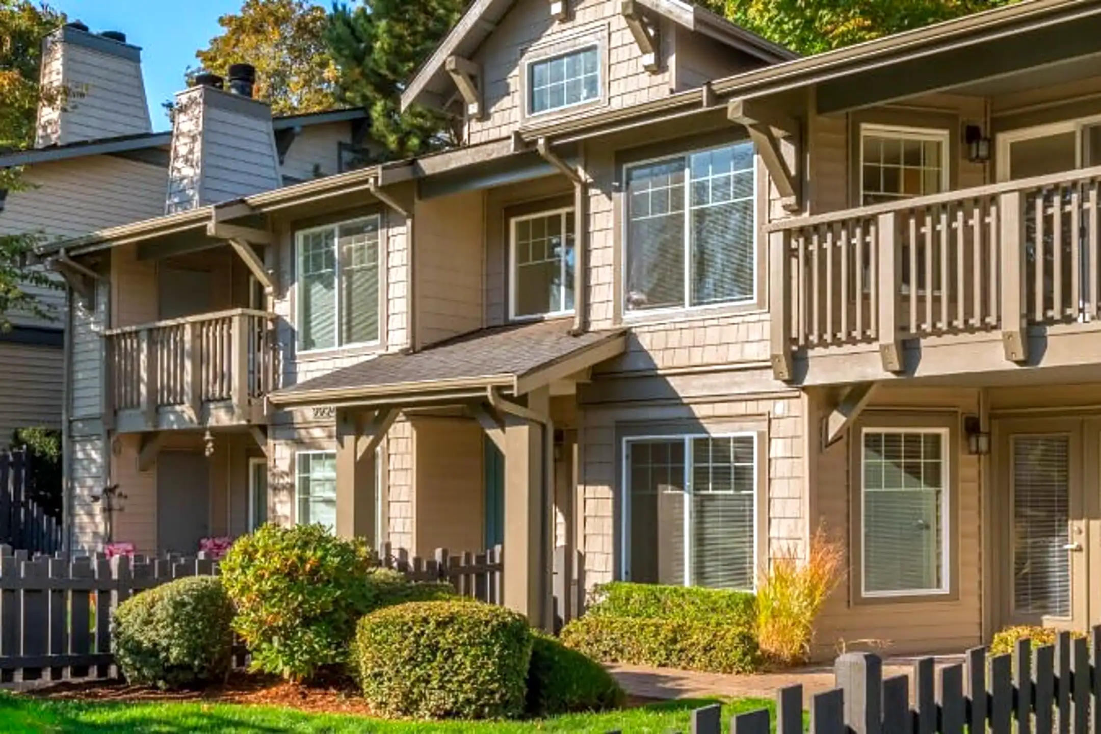 Trellis Apartments Federal Way, WA 98023