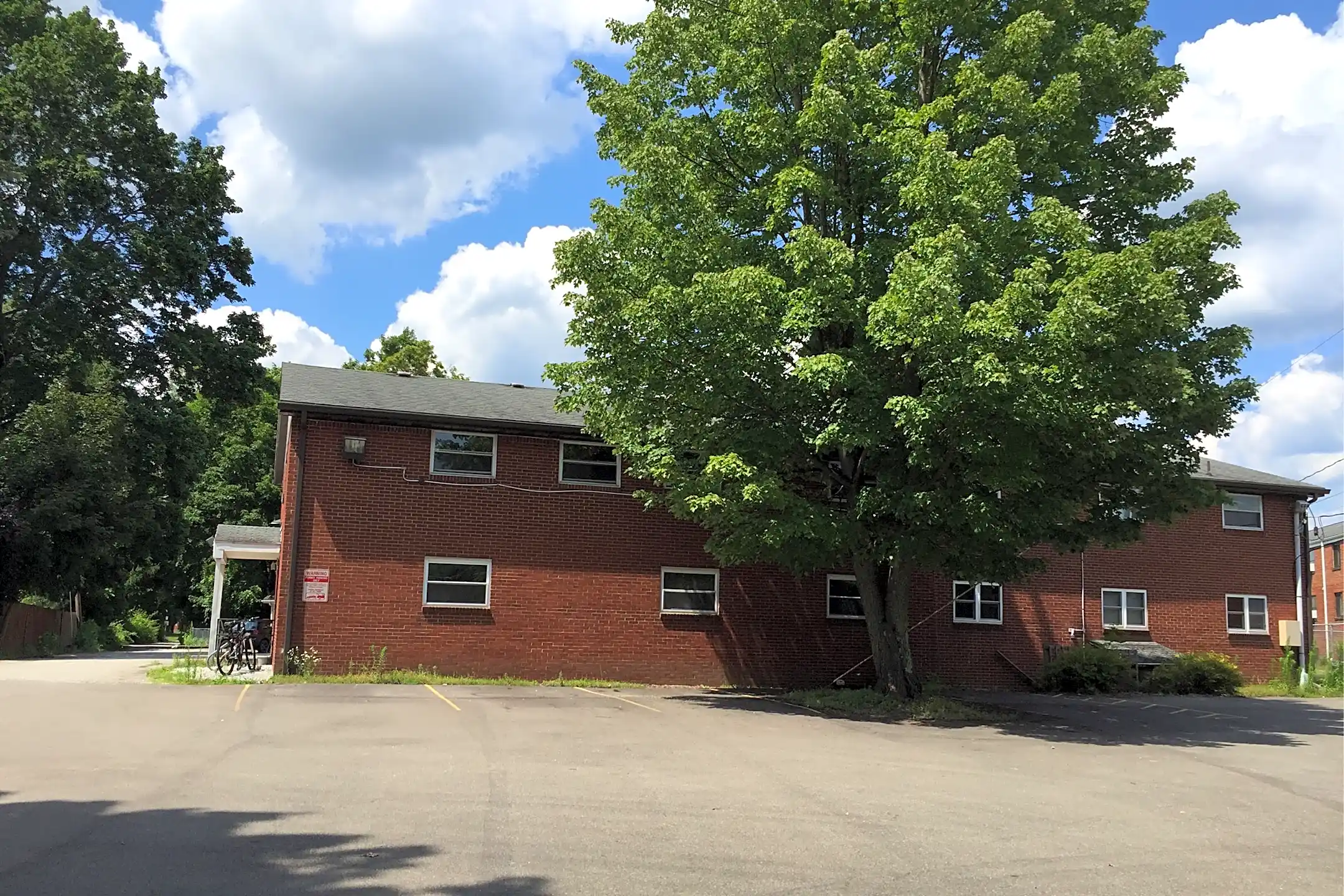Pool - Hidden Lane Apartments - Edinboro, PA