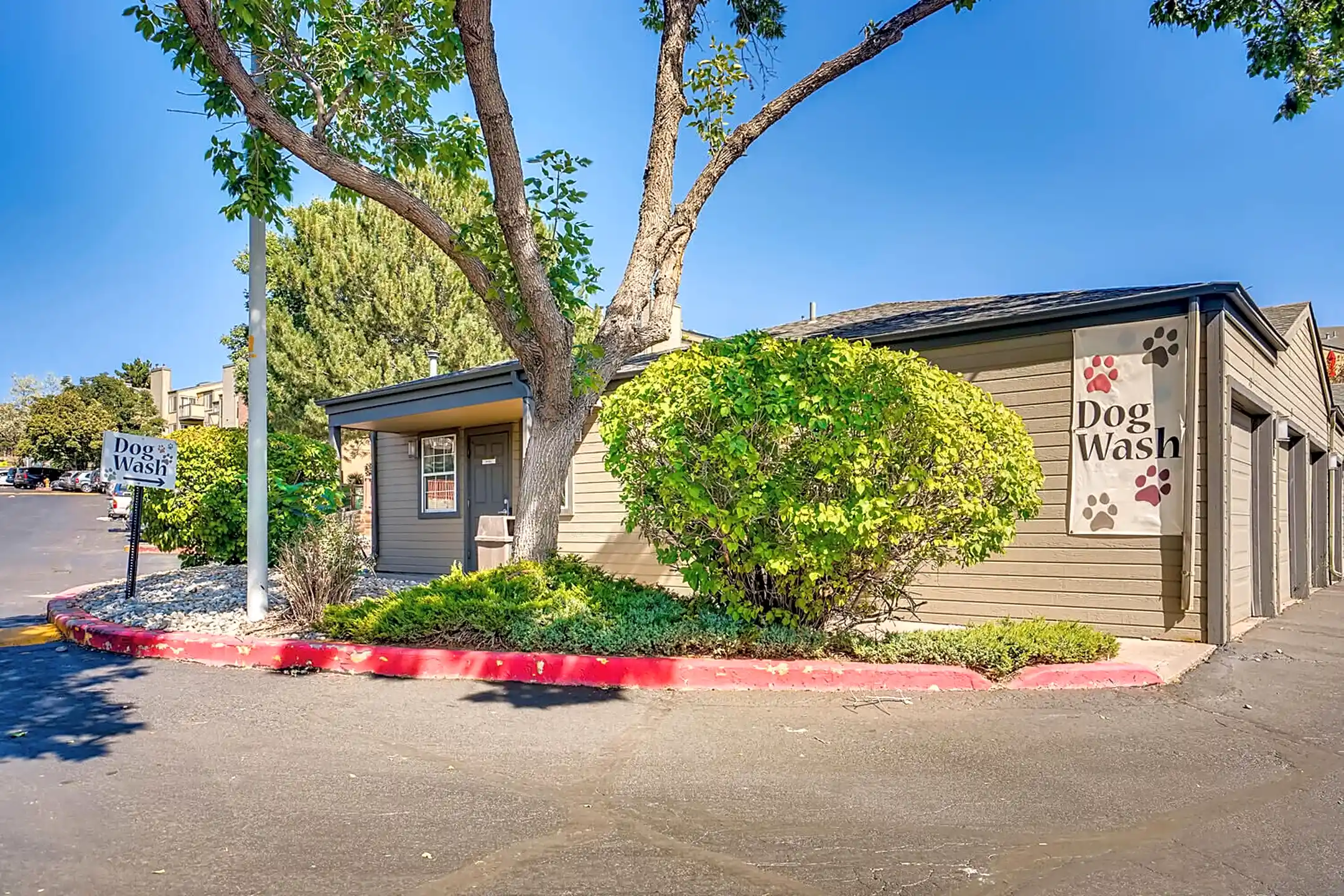 Loretto Heights Apartments Denver, CO 80236