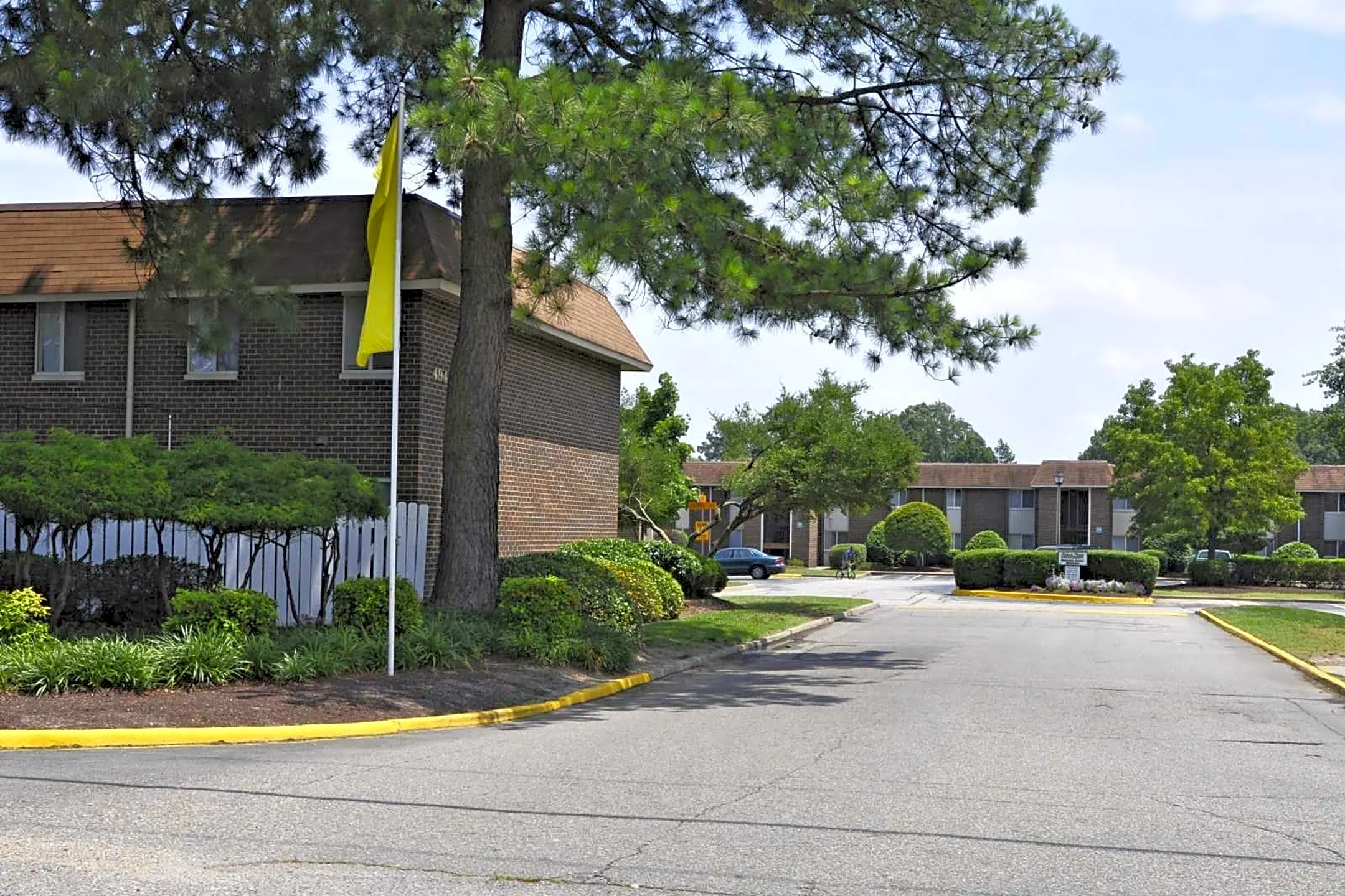 Auburn Pointe Apartments - Newport News, VA 23608