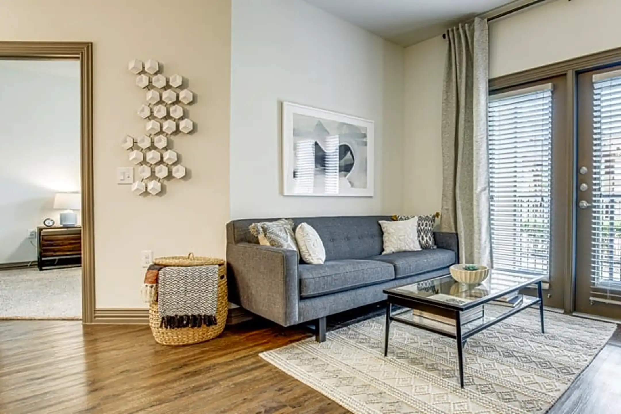Gateway Crossing Apt Plano Tx