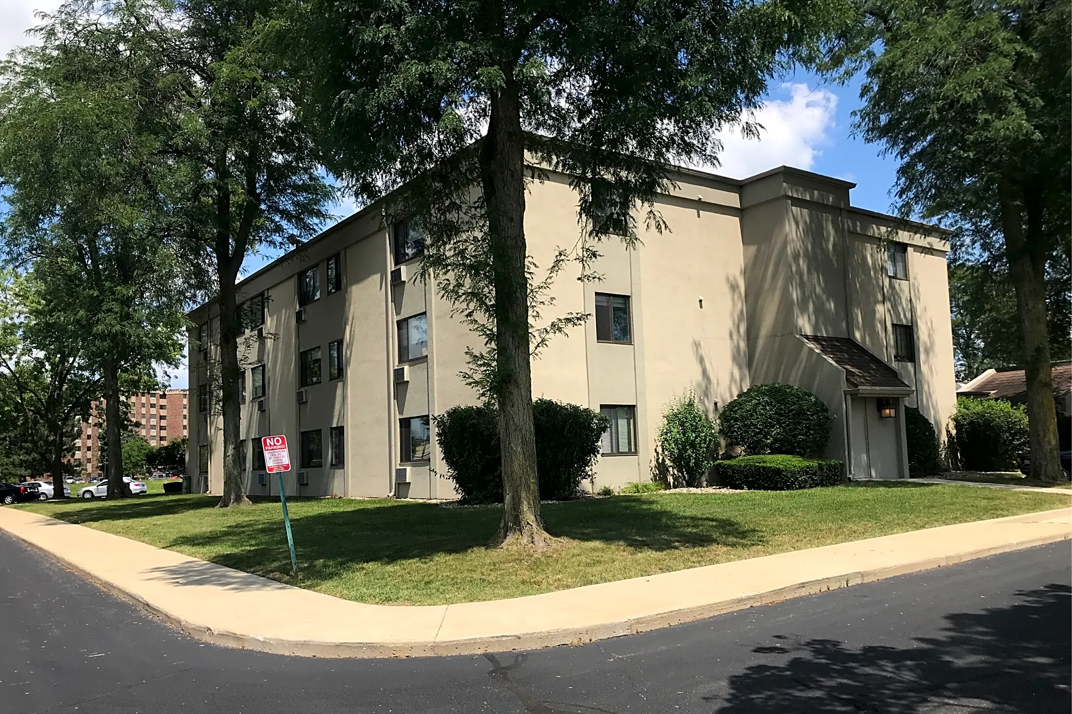 Kankakee Kommons - 155 W Mertens St | Kankakee, IL Apartments for Rent ...