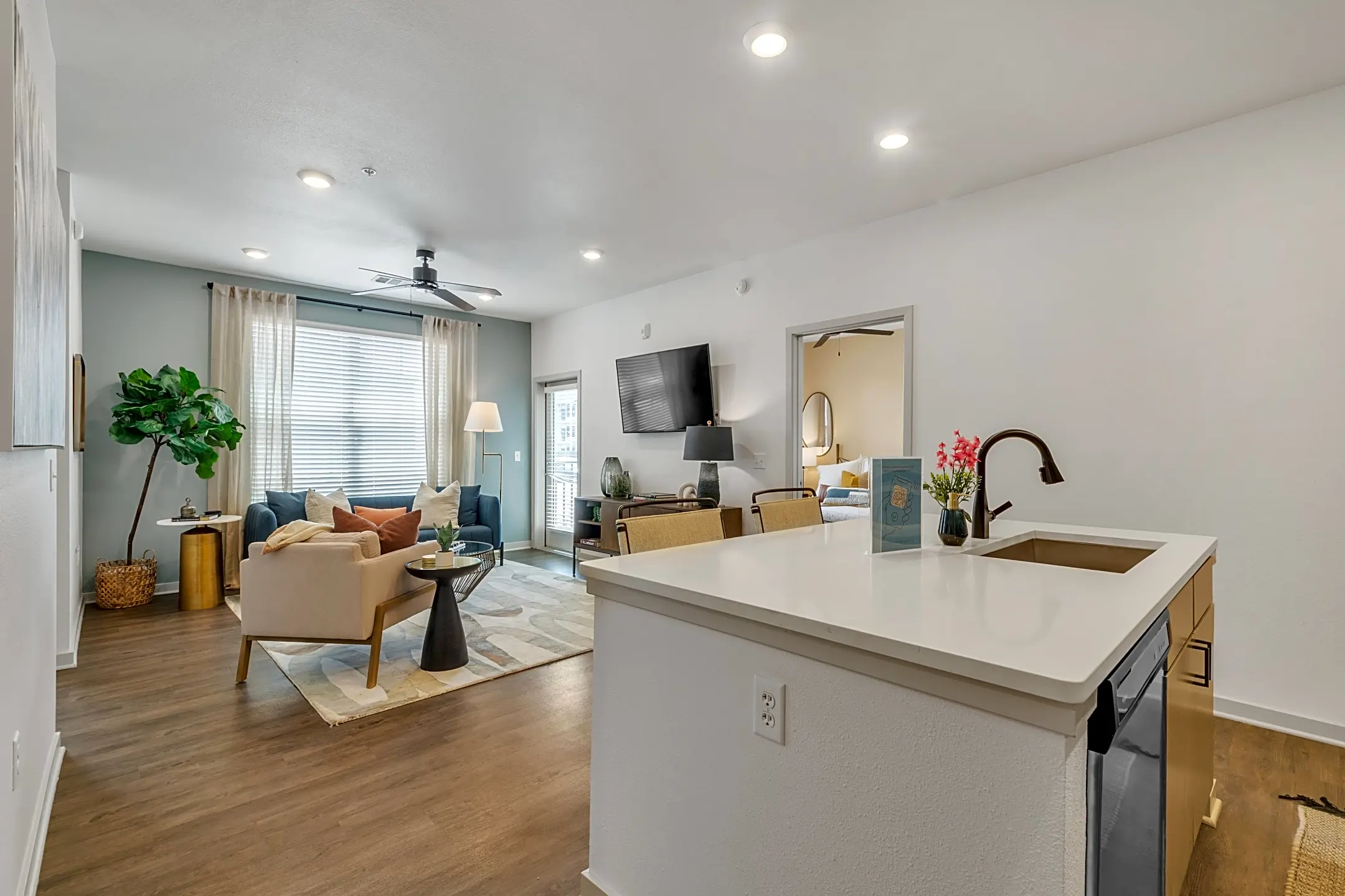 Apex Apartments - Colorado Springs, CO