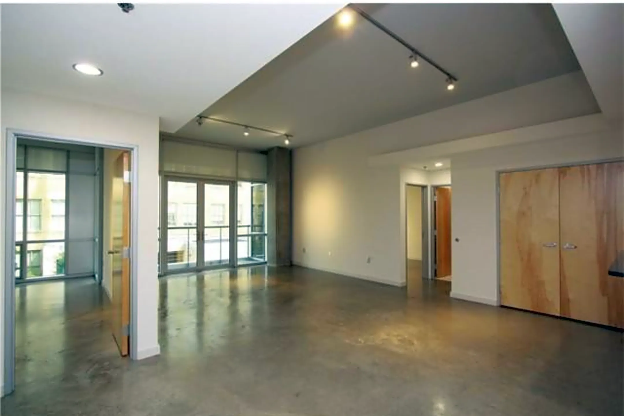 Living Room - 1409 Main St - Dallas, TX
