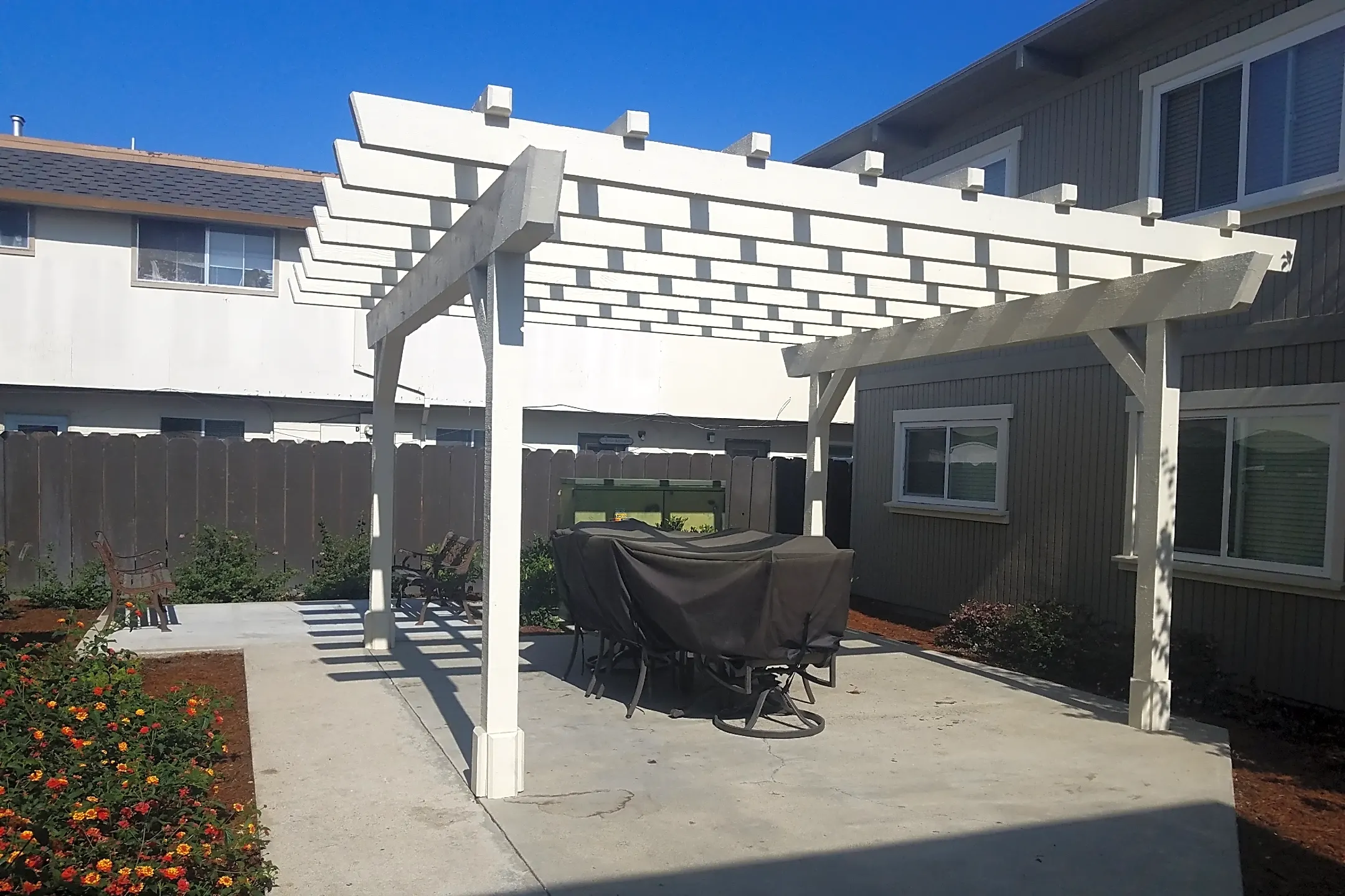 CLAREMONT Apartments - Salinas, CA 93901