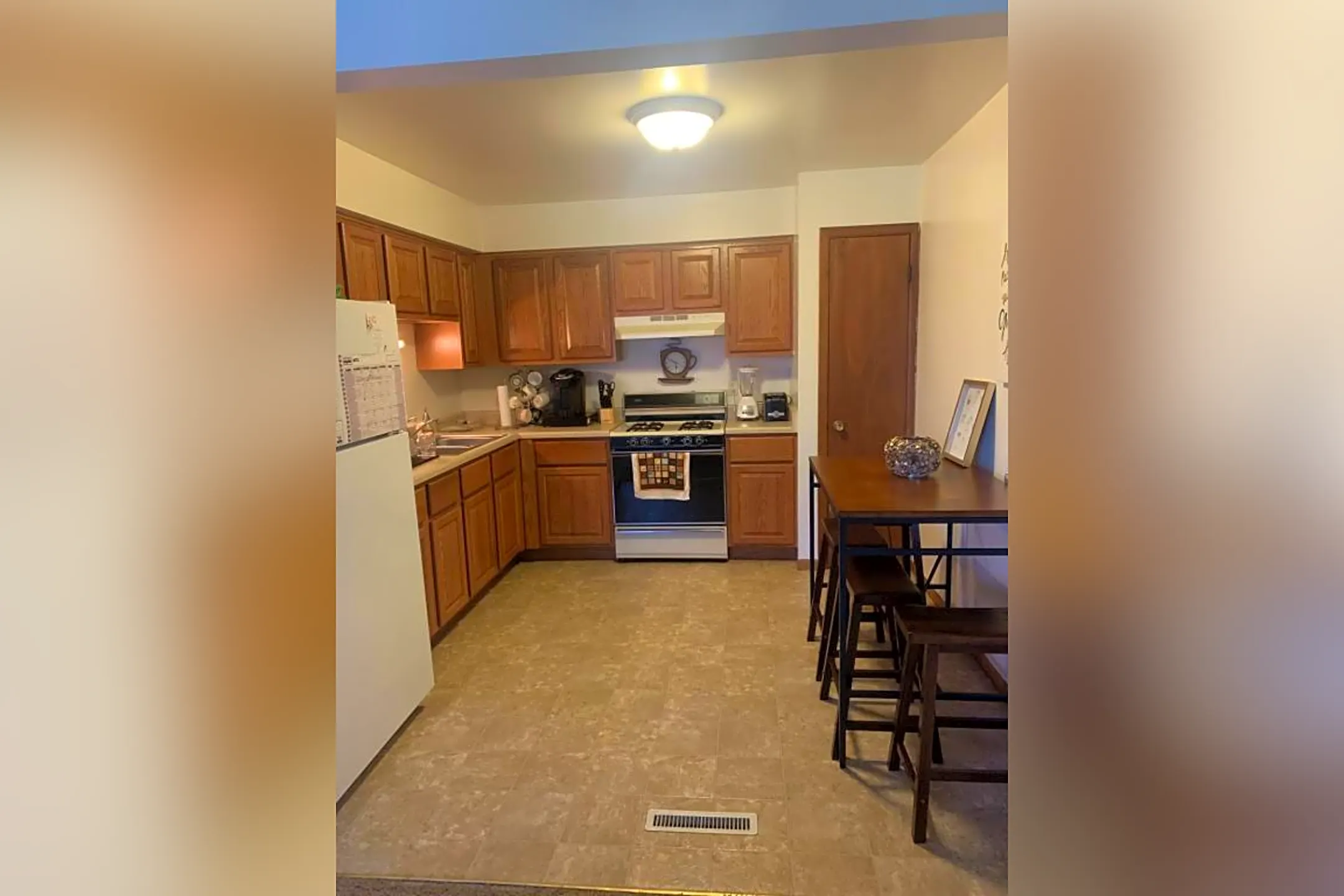 8717 Buckingham Rd Sturtevant, WI Apartments for Rent Rent.