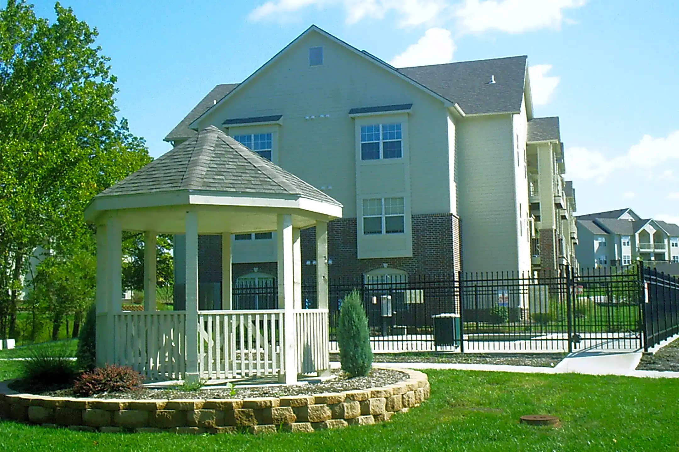 Wildoak Apartment Homes Kansas City, MO 64158