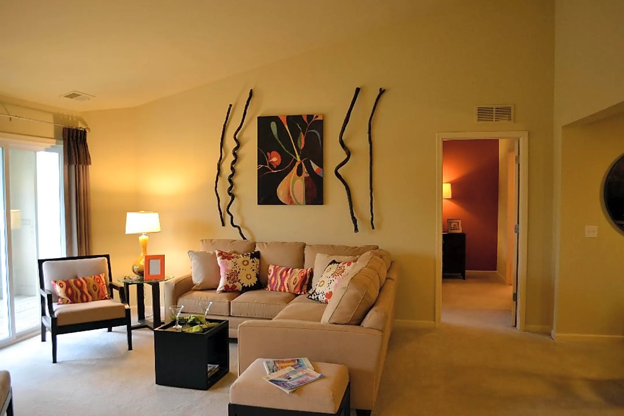 9448 Natureview Condos Ypsilanti, MI 48197